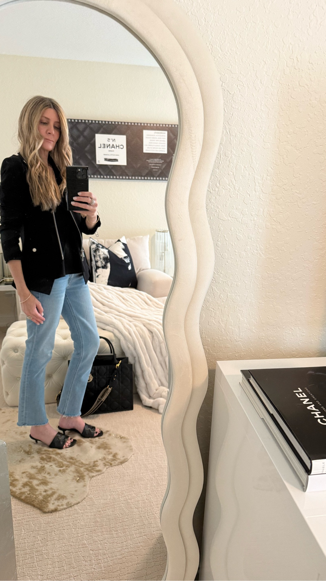 CLASSIC WARDROBE STAPLES = WELL CURATED OUTFITS GUARANTEED! Xx
#wardrobestaples #blazer #denim #kittenheel

#LTKShoeCrush #LTKOver40 #LTKStyleTip