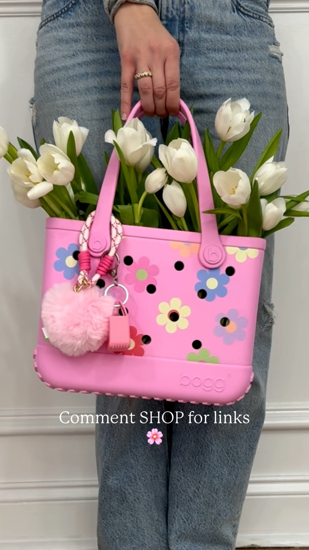 Manifesting spring and its accessories 🌷💛🌸 #springaccessories #boggbag #bogg

#LTKKids #LTKmomlife #LTKHome