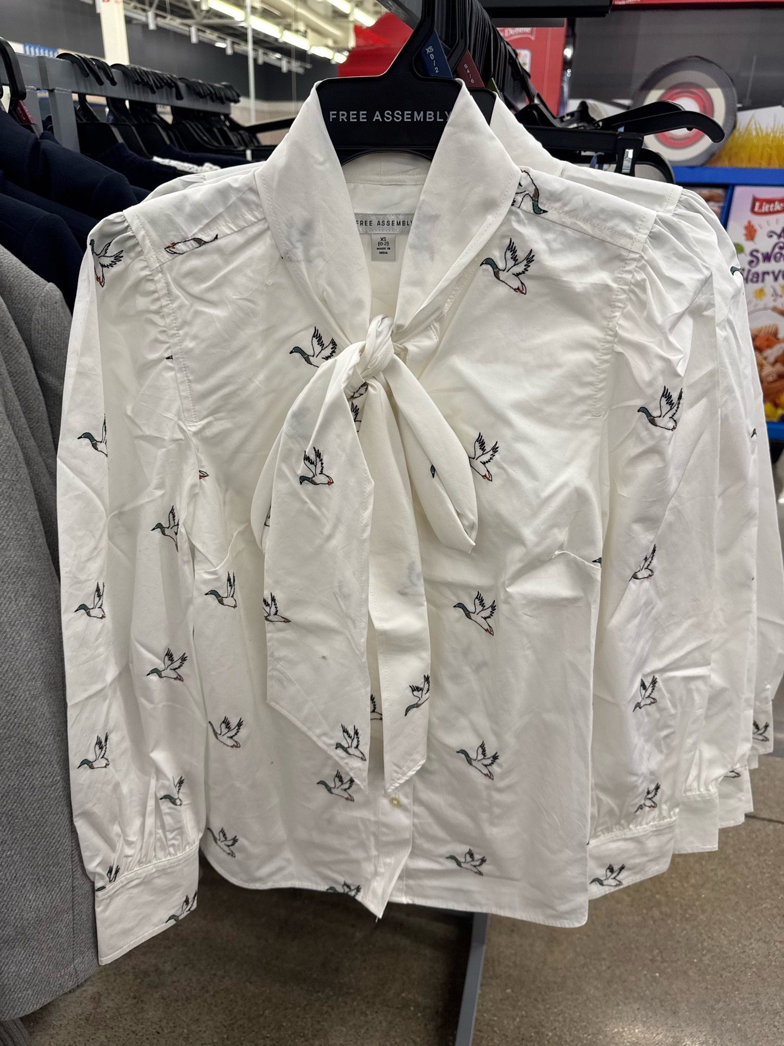 New Walmart arrivals ✨👀

Free Assembly Women's Tie Neck Print Cotton Shirt with Long Puff Sleeves, Sizes XS-XXL

#LTKWorkwear #LTKSeasonal #LTKootd