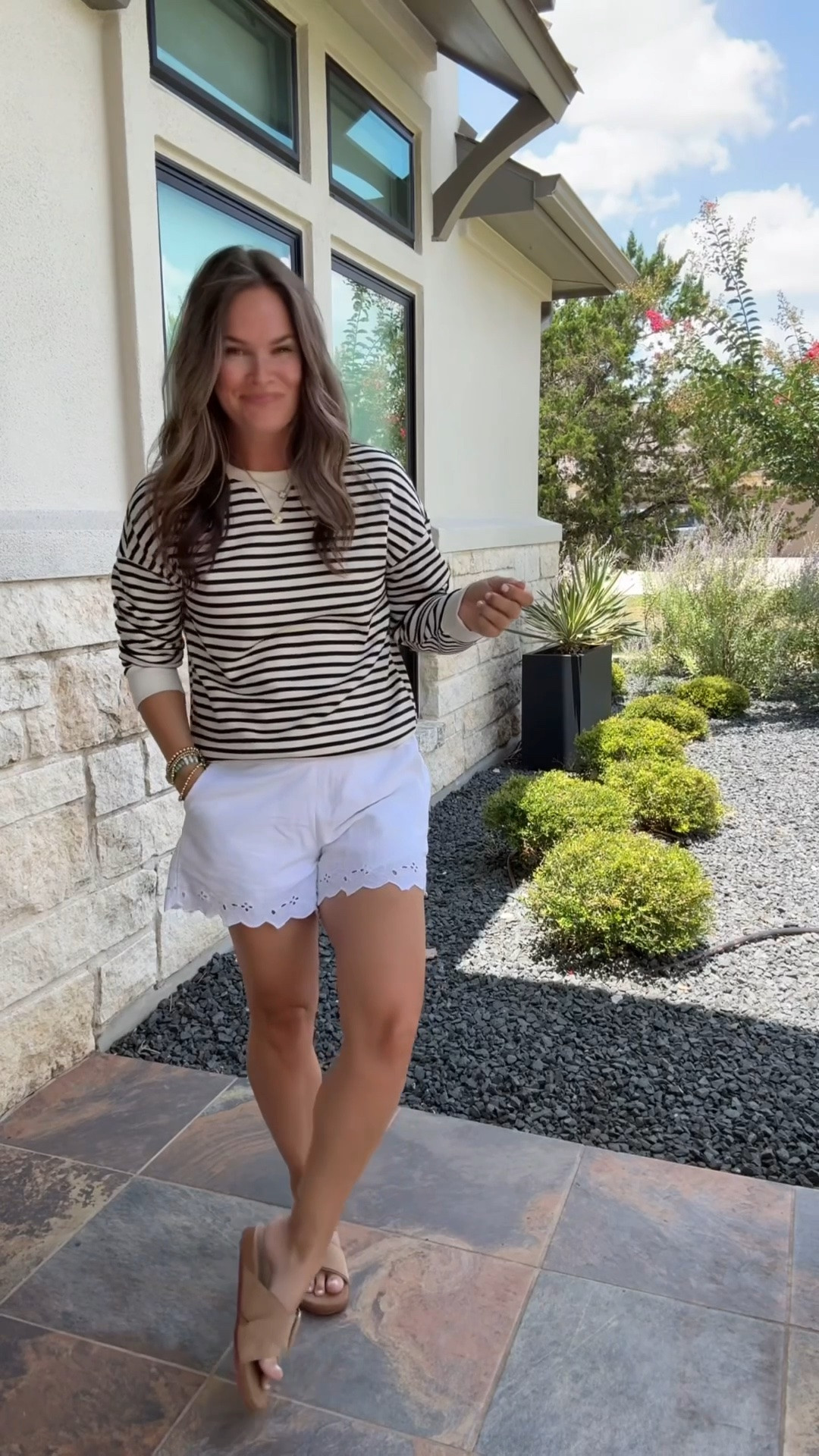 Simple outfits are always the ones I wear the most. These shorts have been on repeat!

#LTKootd #LTKmomlife #LTKdayinmylife