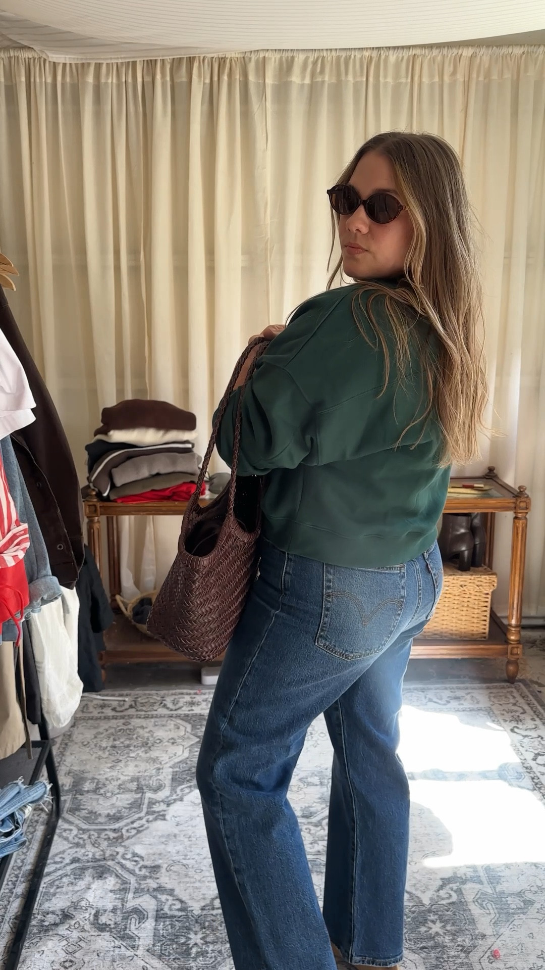 Gap sweatshirt & levis jeans

Etsy leather bag 

Jeans- tts or size up one for comfort/ looser fit ( i did) 

Sweatshirt- im in large petite
I suggest sizing up overall one size and go petite if you want to ensure shorter cropped fit 





#LTKxMadewell #LTKSeasonal #LTKItBag