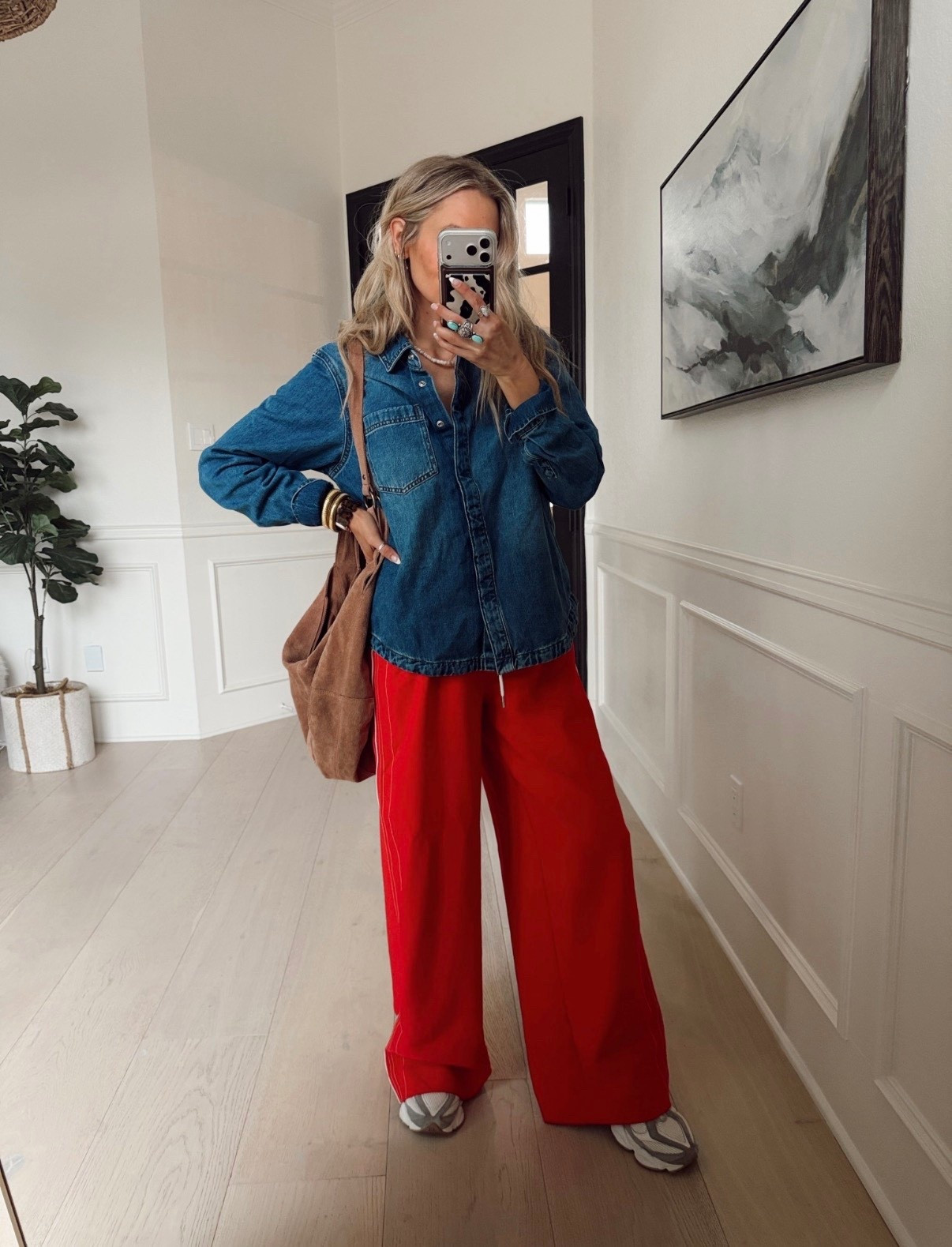 🤍Top & pants are Walmart — they look and feel designer for an affordable price! 

Paired with my favorite FP tote, Bew Balances & accessories. Wearing size s /my tts 

Perfect mom look, errands, or everyday chic look 

#LTKmomlife #LTKgrwm #LTKootd
