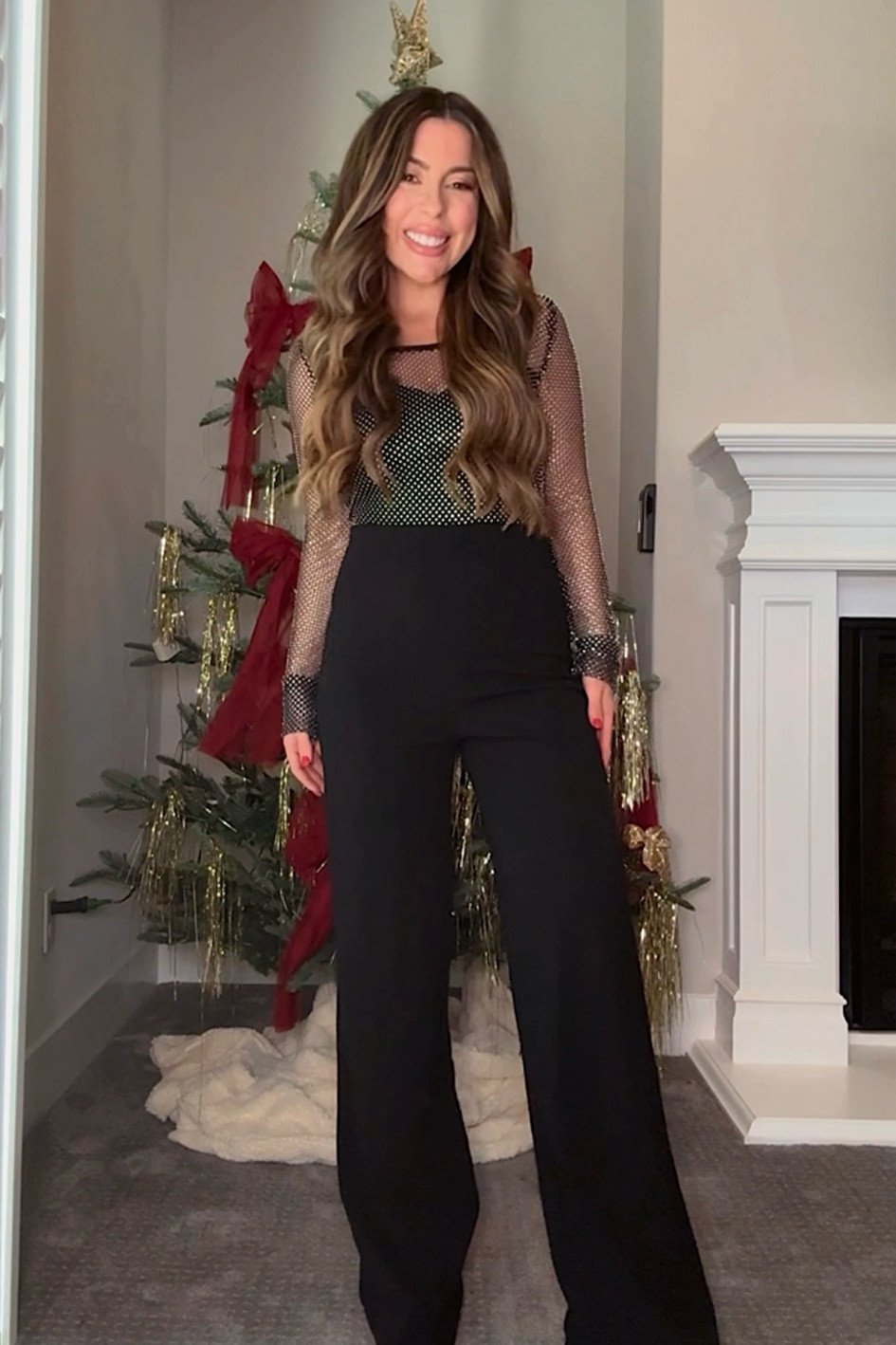 Lulus black jumpsuit. Wearing xs

Holiday outfit
Holiday party outfit
Christmas party outfit


#LTKFindsUnder100 #LTKHoliday #LTKSeasonal