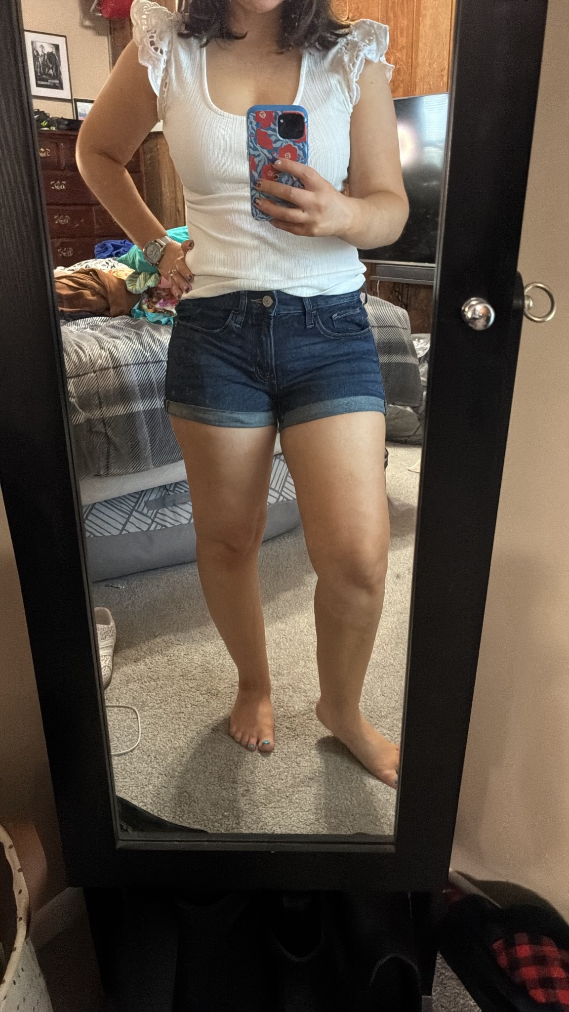New poshmark listing - size 0 express jean shorts

#LTKootd #LTKSaleAlert #LTKPetite
