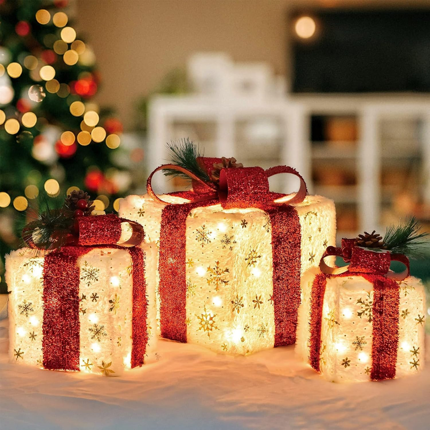 Set of 3 Christmas Lighted Gift Boxes, Pre-lit 60LED Light Up Present Boxes Ornament Outdoor, Box... | Amazon (US)