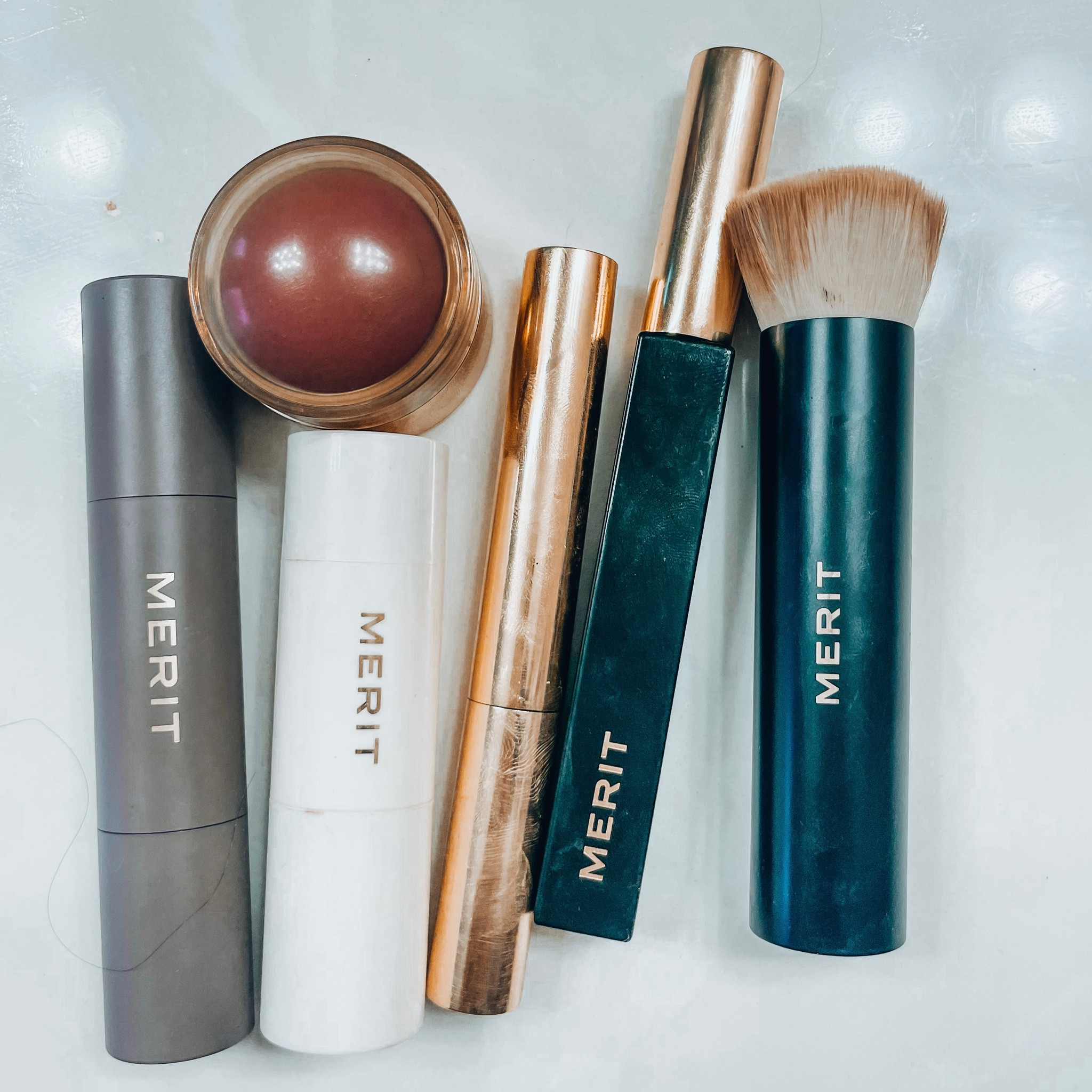 Merit Beauty
5 minute morning set is 15% off


#LTKbeauty #LTKFind #LTKsalealert