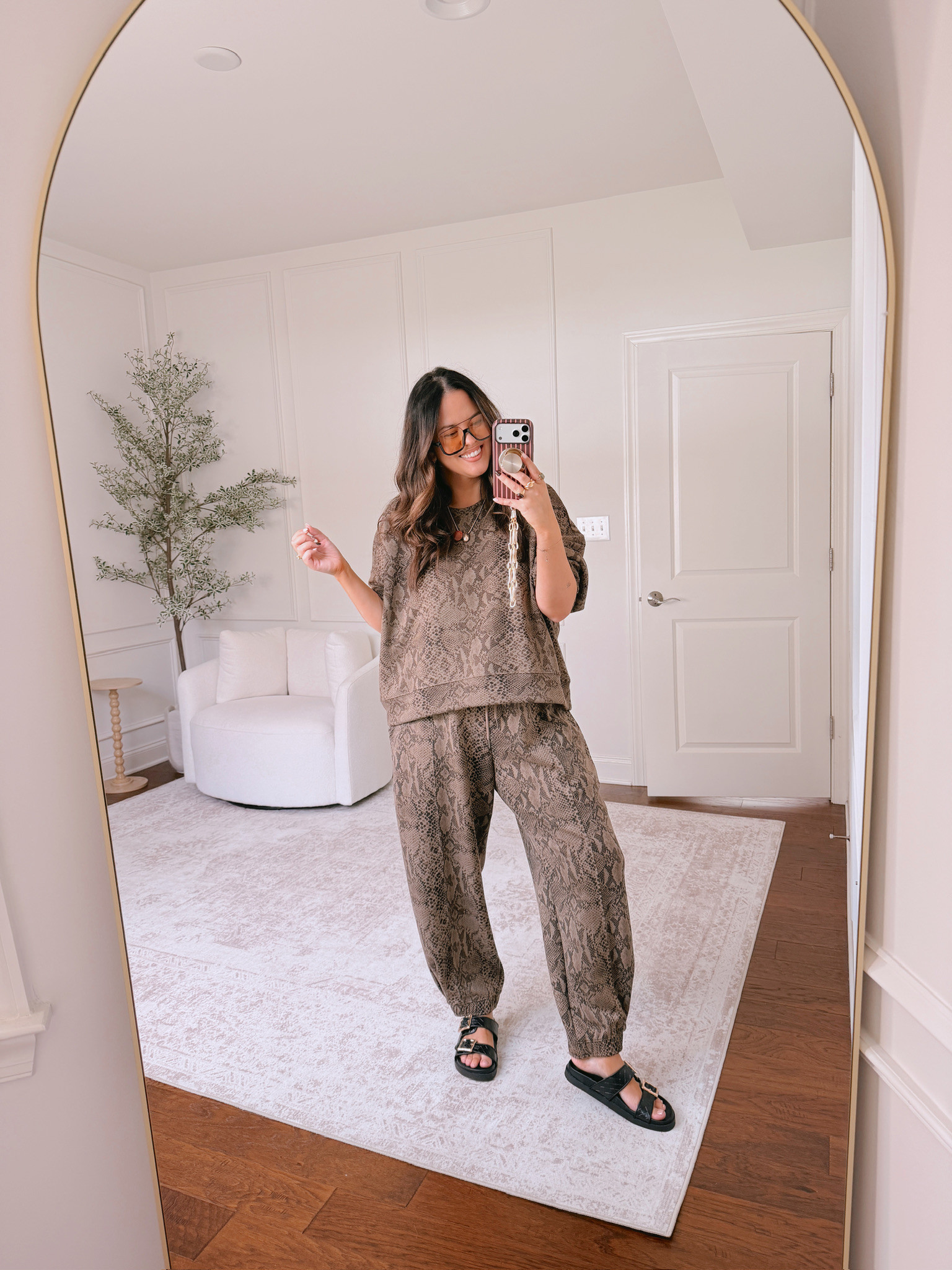 Snakeskin set: did an XL in the pants and should’ve done a large

#LTKSeasonal #LTKMidsize