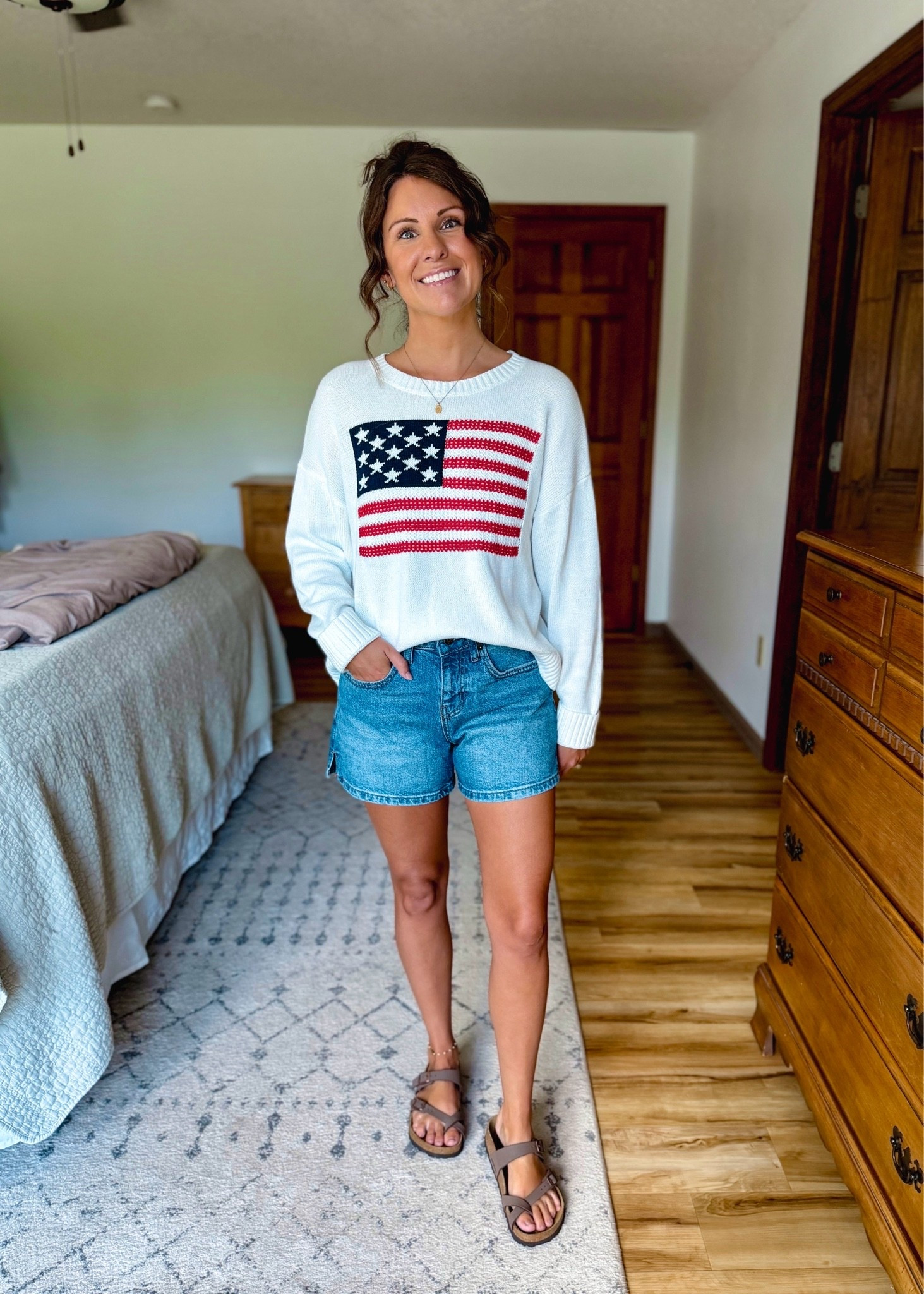 Small in my cotton glad sweater and 00 in my denim shorts (medium wash). My sandals are size 36.