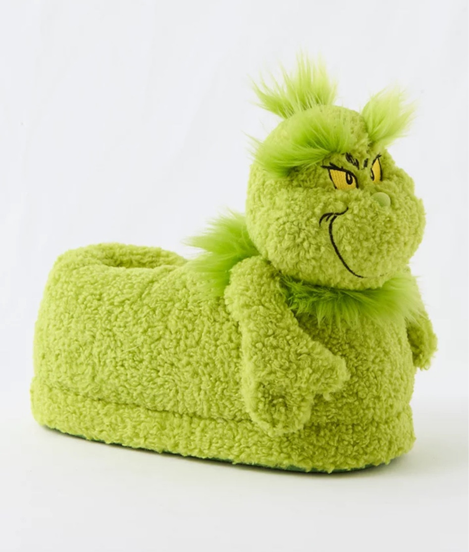 The cutest grinch bedroom slippers!!

#LTKSeasonal #LTKHoliday