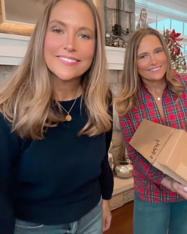 Holiday outfits for you  

#LTKSeasonal #LTKOver40 #LTKHoliday