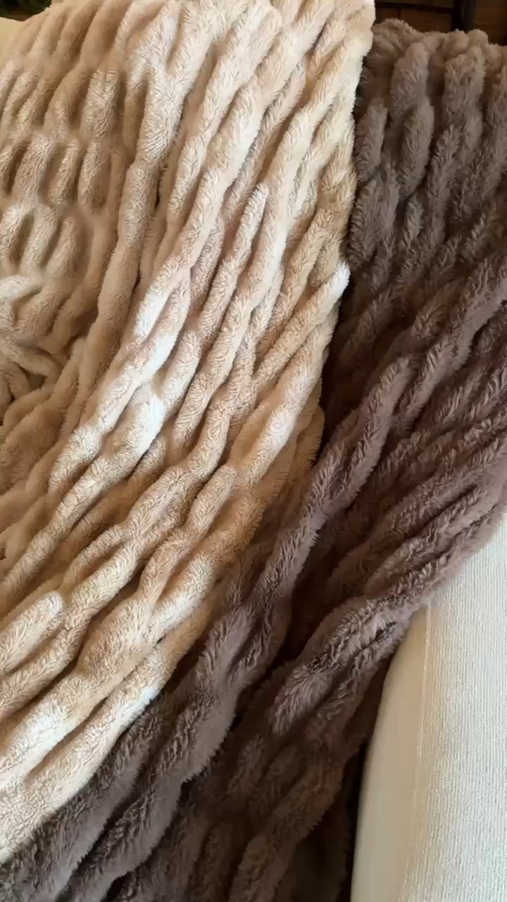 If you’re looking for a last minute gift under $25 grab one of these blankets!! My absolute favorite throws, from Walmart and only $24!! Arrives before Christmas too!!

#LTKGiftGuide #LTKHome #LTKHoliday