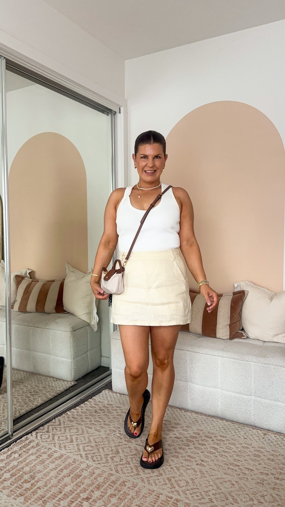 Another AO tennis fit. 

Tank is old Witchery (I’ve linked similar) skirt is current Dissh, wearing a size 10 and loving that this one has elastic in the back.

 

#LTKsummer #LTKstyletip #LTKaustralia