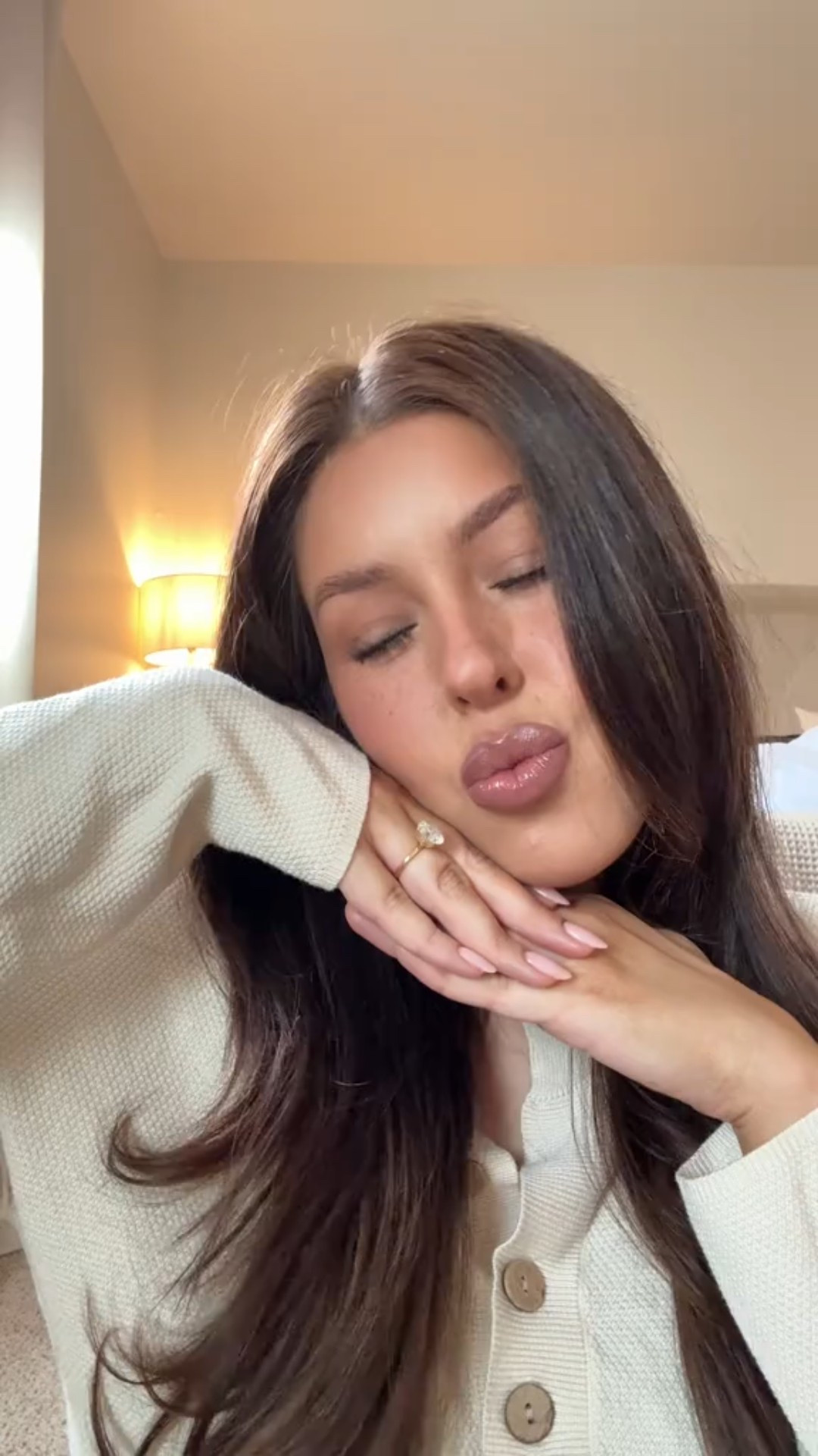 Fall lip combo 🍂
NYX sand beige
Summer fridays  iced coffee
Fall 

#LTKSeasonal #LTKautumn #LTKBeauty