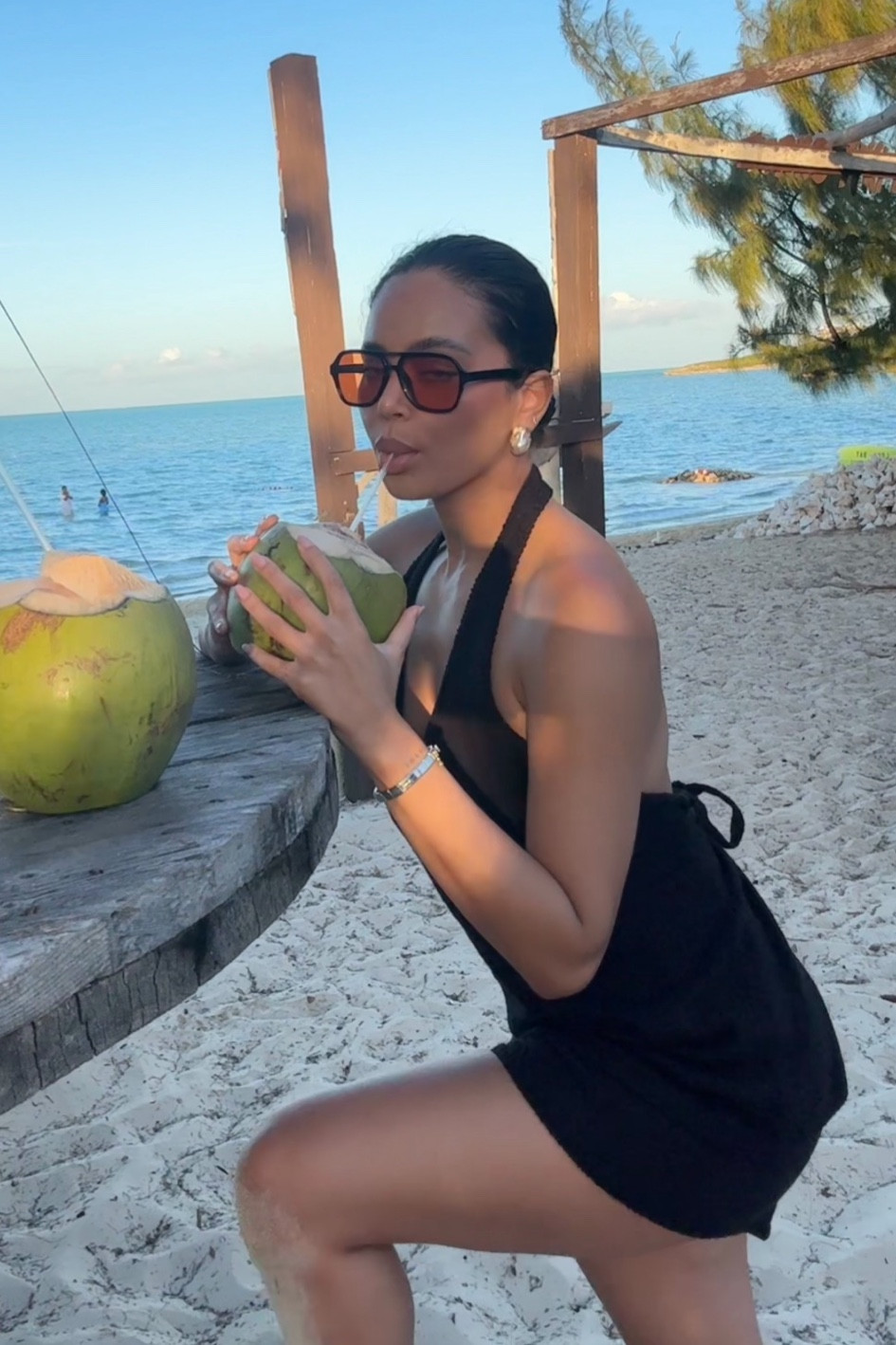 I would recommend sizing down.  It comes in 8 colors too!!! 

#LTKMidsize #LTKFindsUnder100 #LTKPetite