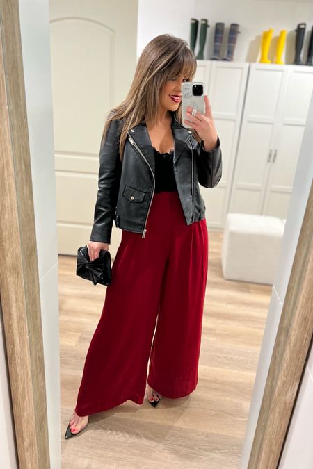 Jacket medium true to size but if layering size up one
Corset: in a 8/10 (sized up for chest room) I’m 34D .
Pants: medium true to size 
Hells true to size

Trousers, Valentine’s Day outfit, heels, motorcycle jacket, leather jacket, corset, clutch


#LTKstyletip #LTKFind #LTKunder50