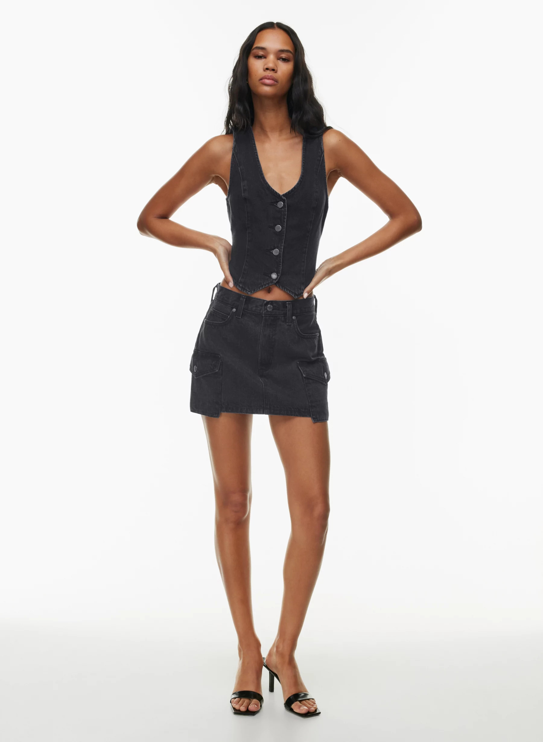 THE '90S CARGO MINI DENIM SKIRT | Aritzia