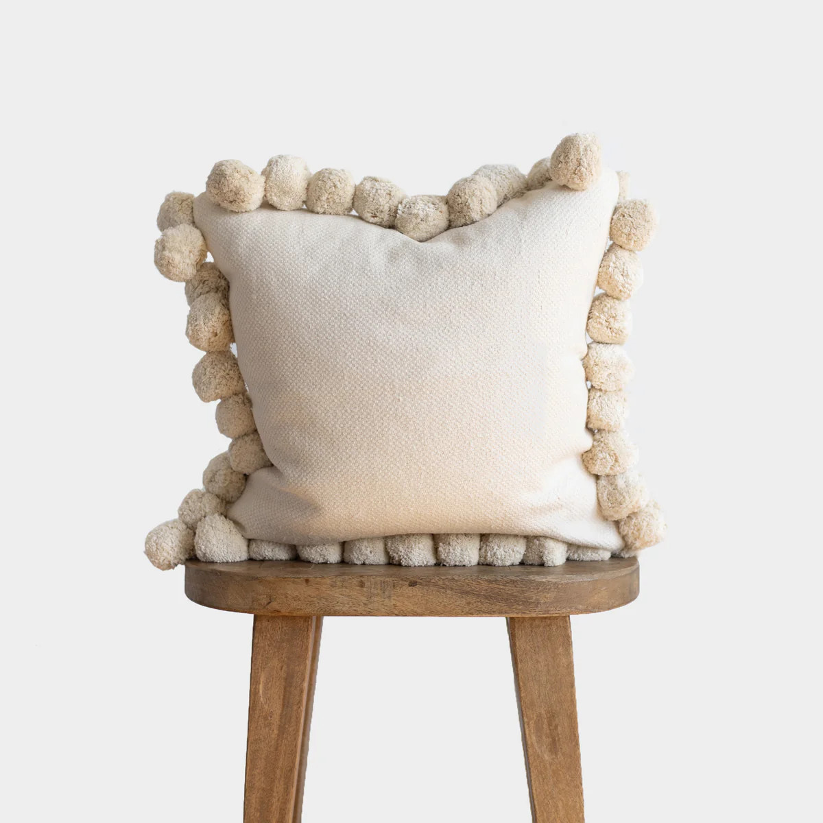 Off-White Square pom surround 18" | Woven Nook