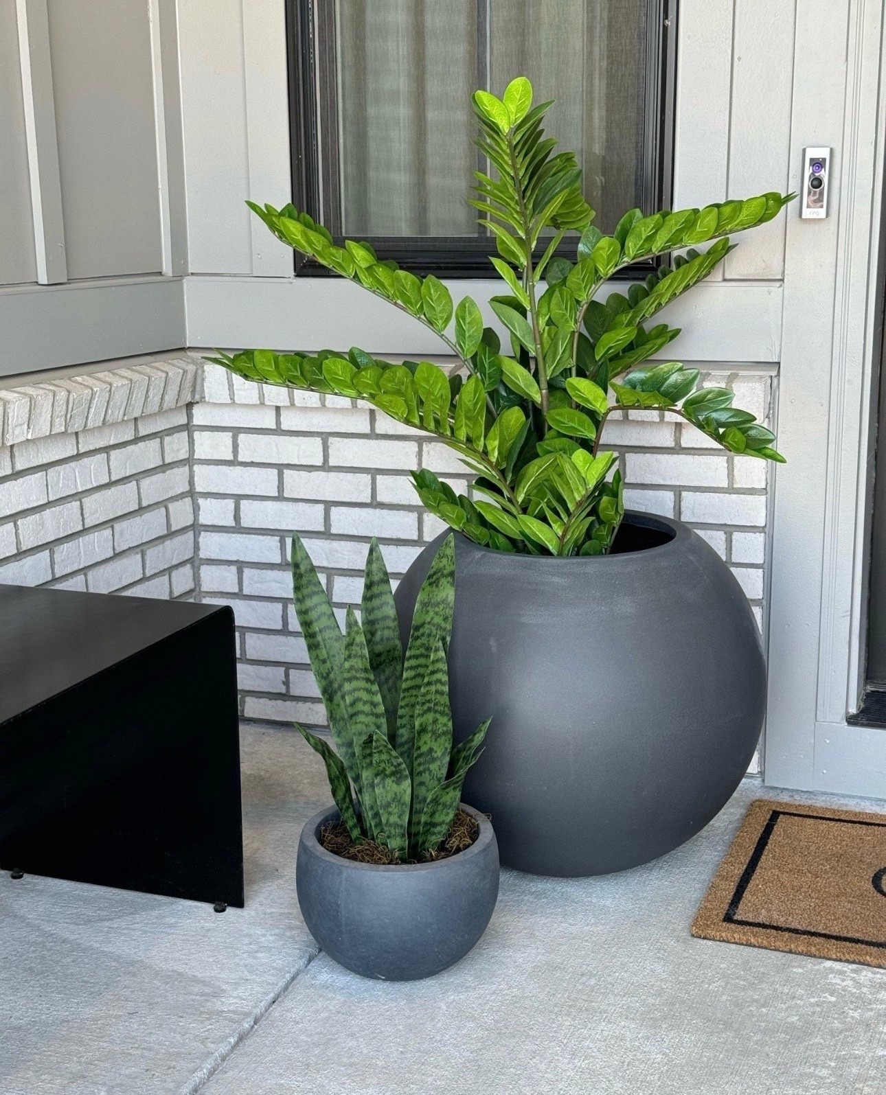 Porch 
Spring 
Home decor 
Planter 

#LTKdayinmylife #LTKHome #LTKSeasonal