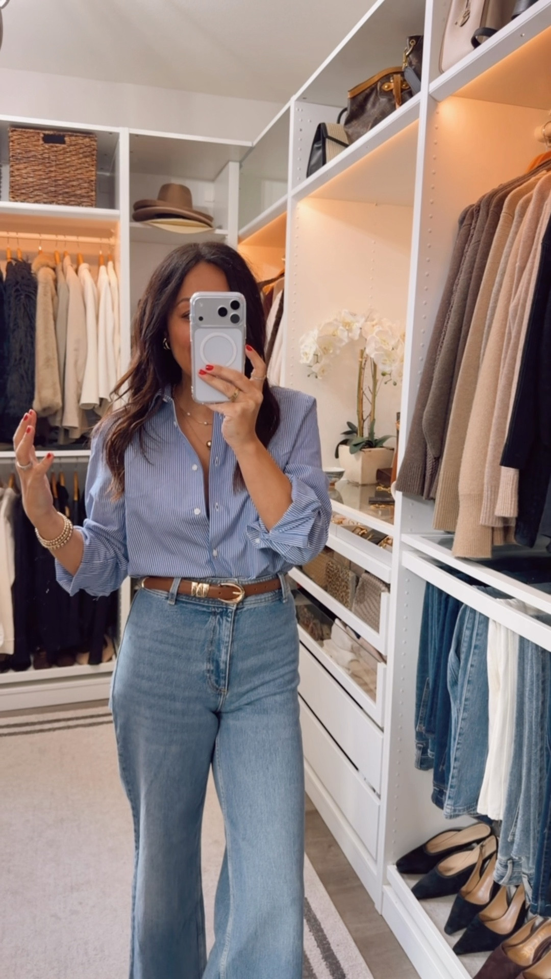 Easy relaxed fit shirt! Great material, not stiff 



#LTKOver40