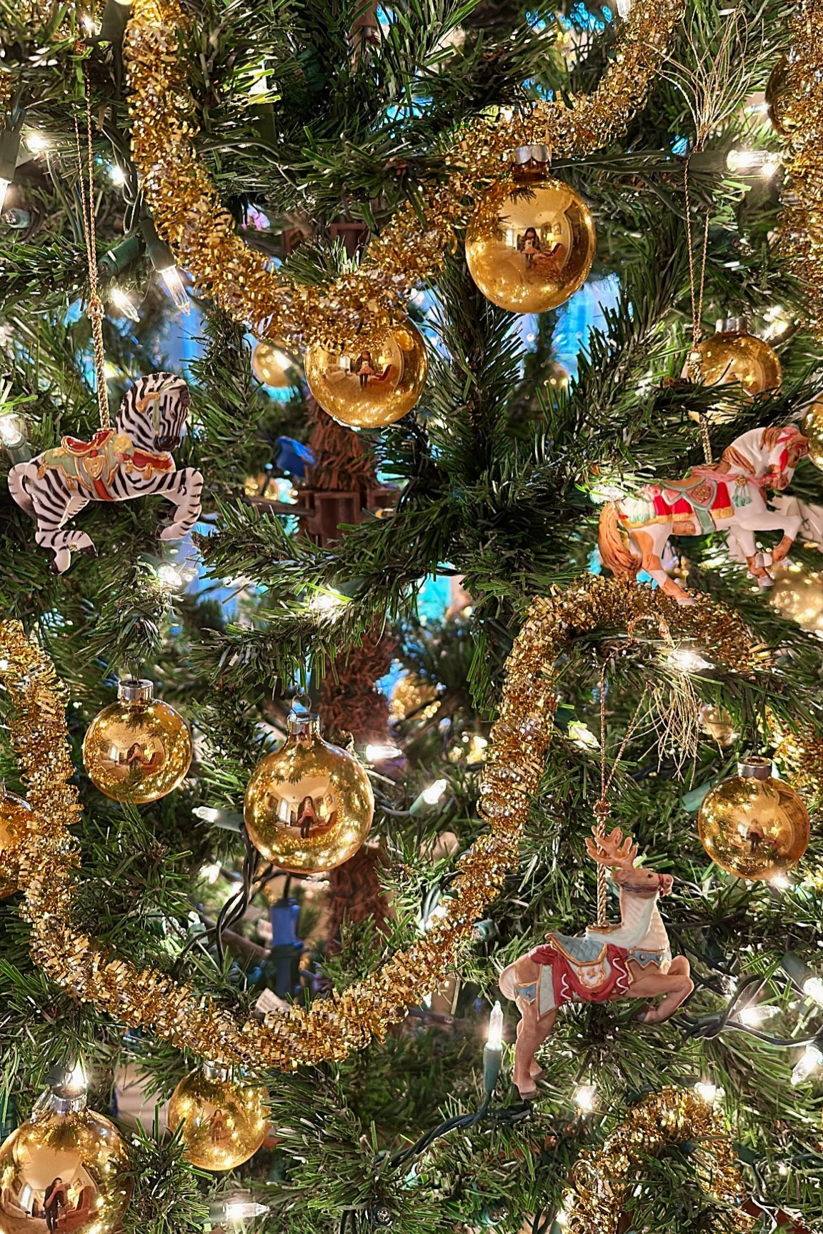  Christmas Carousel decor

#LTKHoliday #LTKSeasonal #LTKfindsunder100