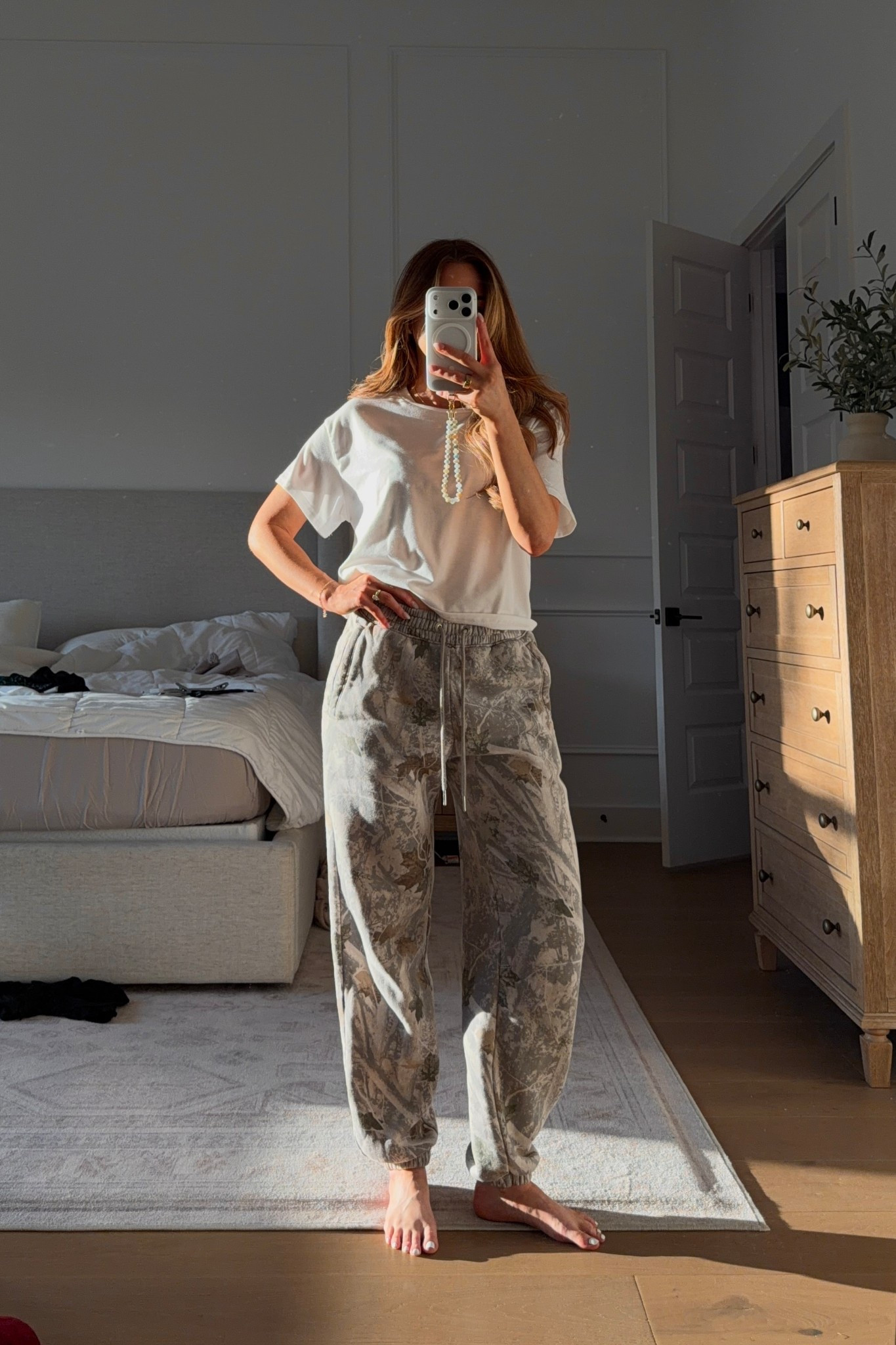 fav joggers! i have a few colors! wearing a small regular & a small in the tee, xs in the sweatshirt  