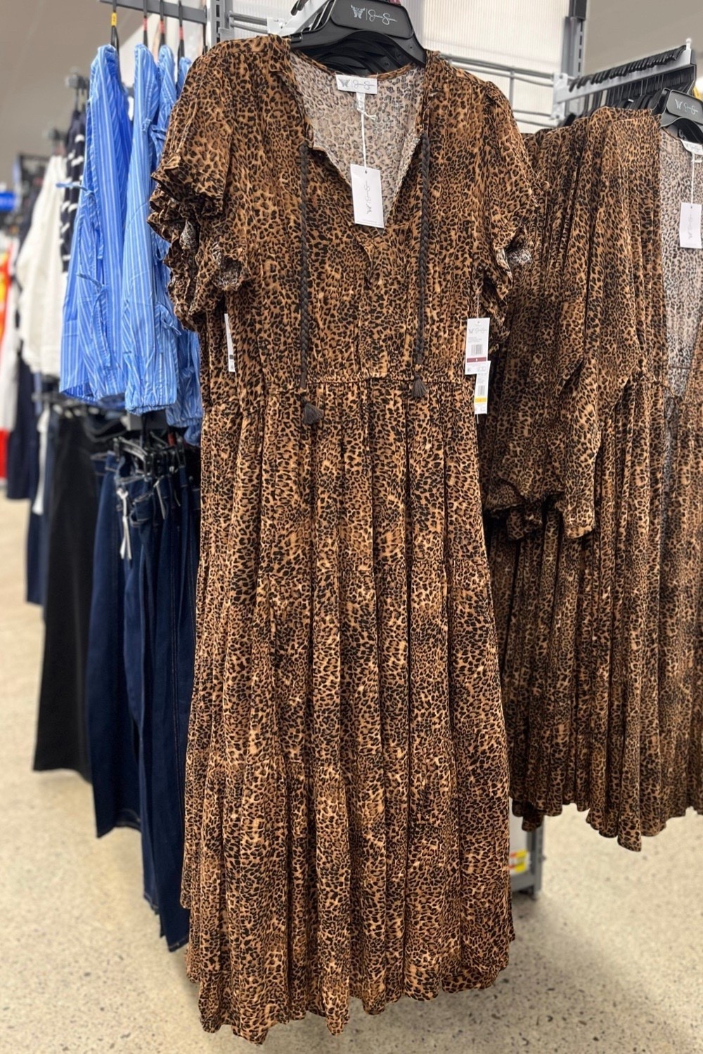 Planning a dressy casual fall outfit? Start by checking out this affordable lightweight fall dress at Walmart!

#LTKWedding #LTKSeasonal #LTKStyleTip