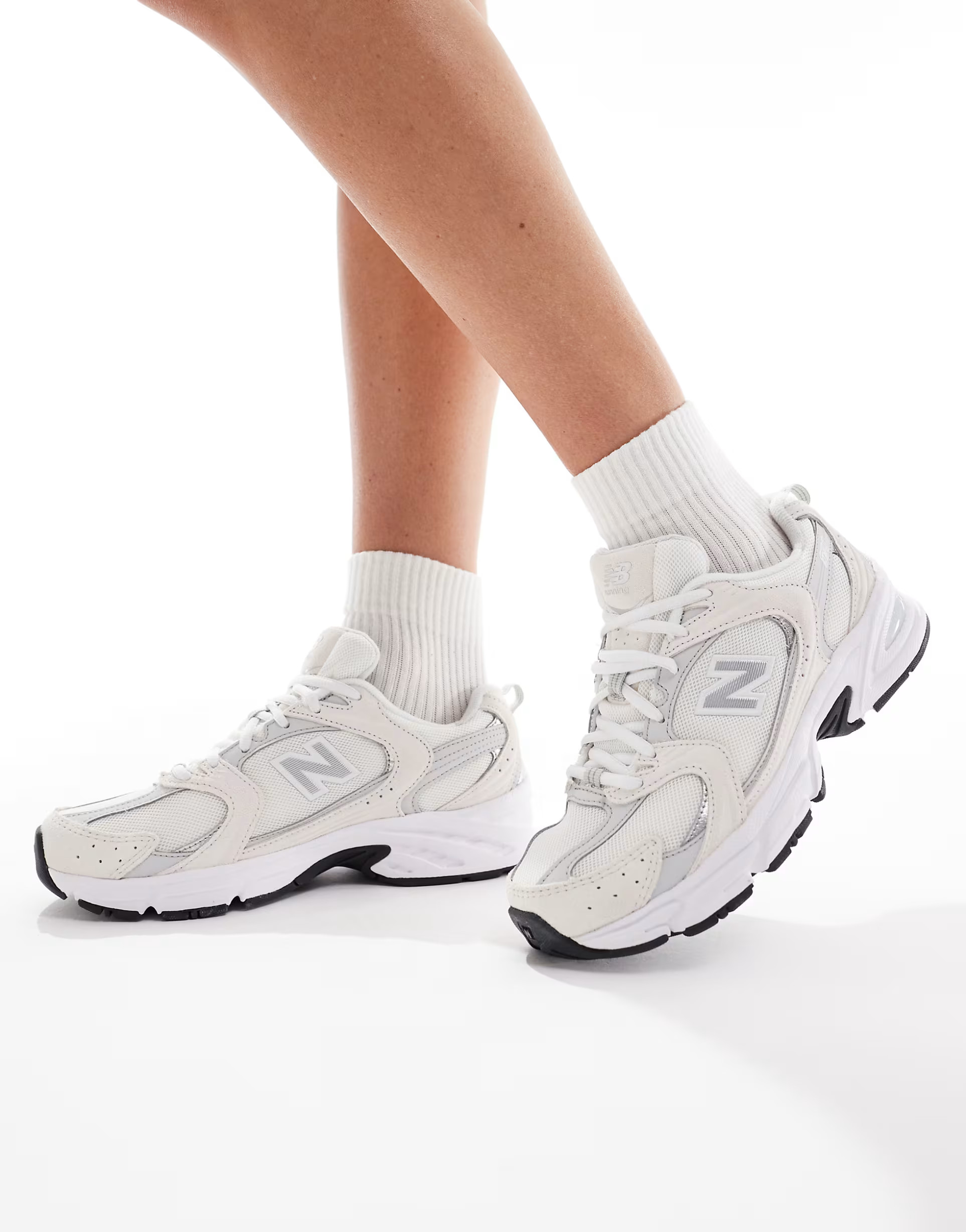 New Balance 530 trainers in off white | ASOS | ASOS (Global)