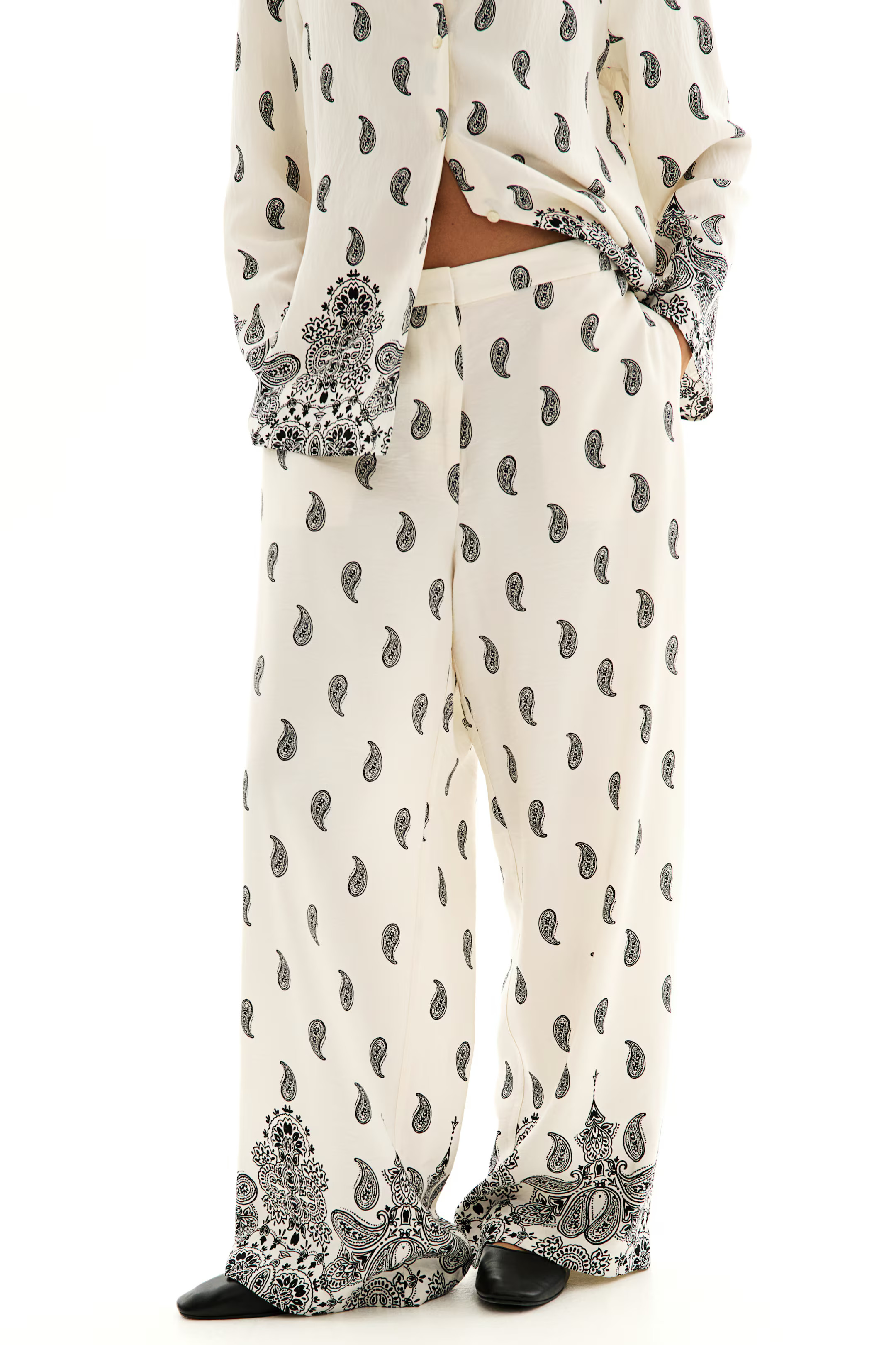 Patterned twill trousers - Cream/Paisley-patterned - Ladies | H&M GB | H&M (UK, MY, IN, SG, PH, TW, HK)