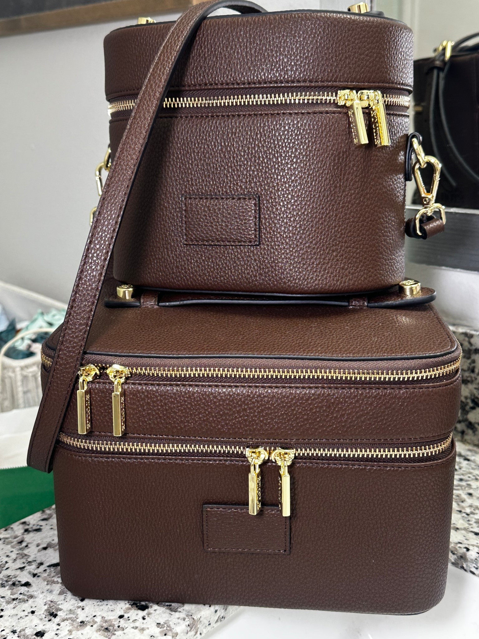 Etoilé makeup vanity case and toiletry case duo  