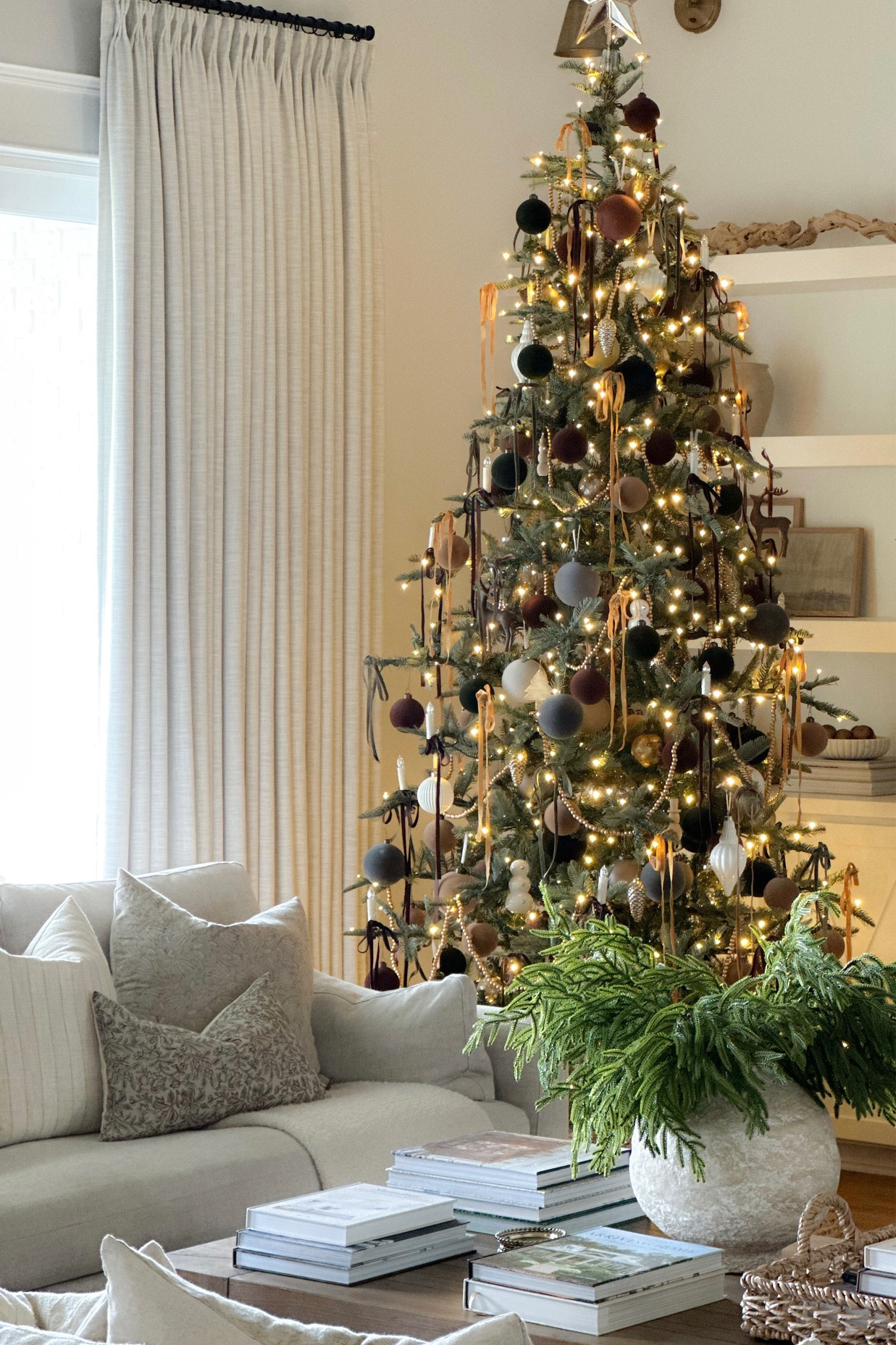 My favorite velvet ornaments are still in stock! 🙌🏻🎄

#velvetornaments #ornaments #christmastree #christmasdecor #christmastreedecor #ribbon #velvetribbon #christmasribbon



#LTKHome #LTKSeasonal #LTKHoliday