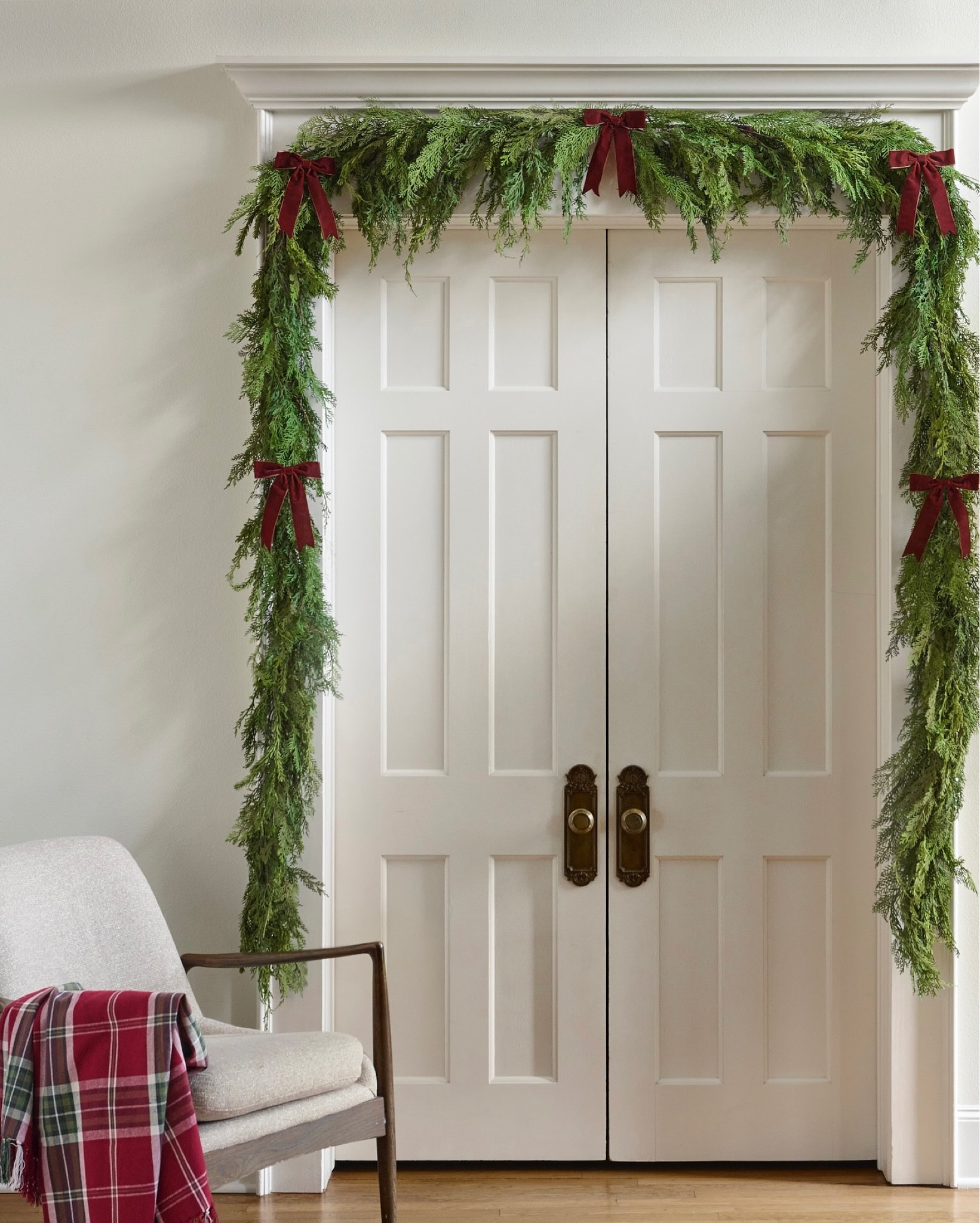 Magnolia Christmas Garland 

#LTKSeasonal #LTKGiftGuide #LTKHome