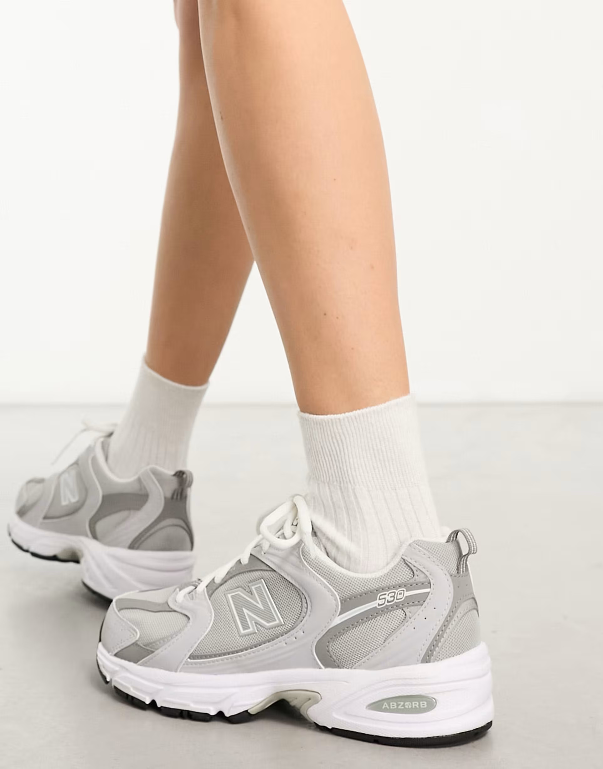 New Balance 530 trainers in grey | ASOS (Global)