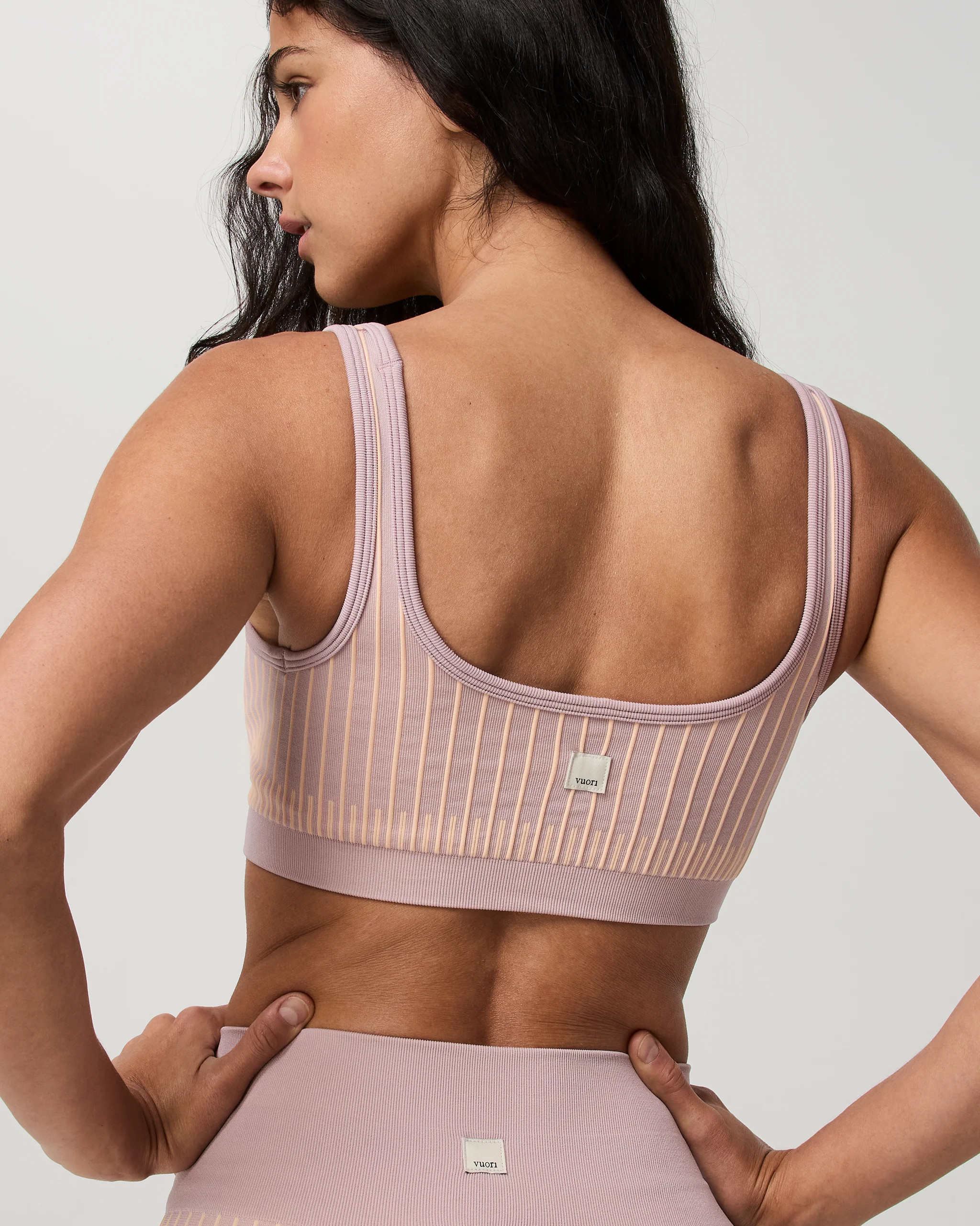 Bi-Color Seamless Longline Bra – Light Peach Desert Mauve – Vuori | Vuori Clothing (US & Canada)