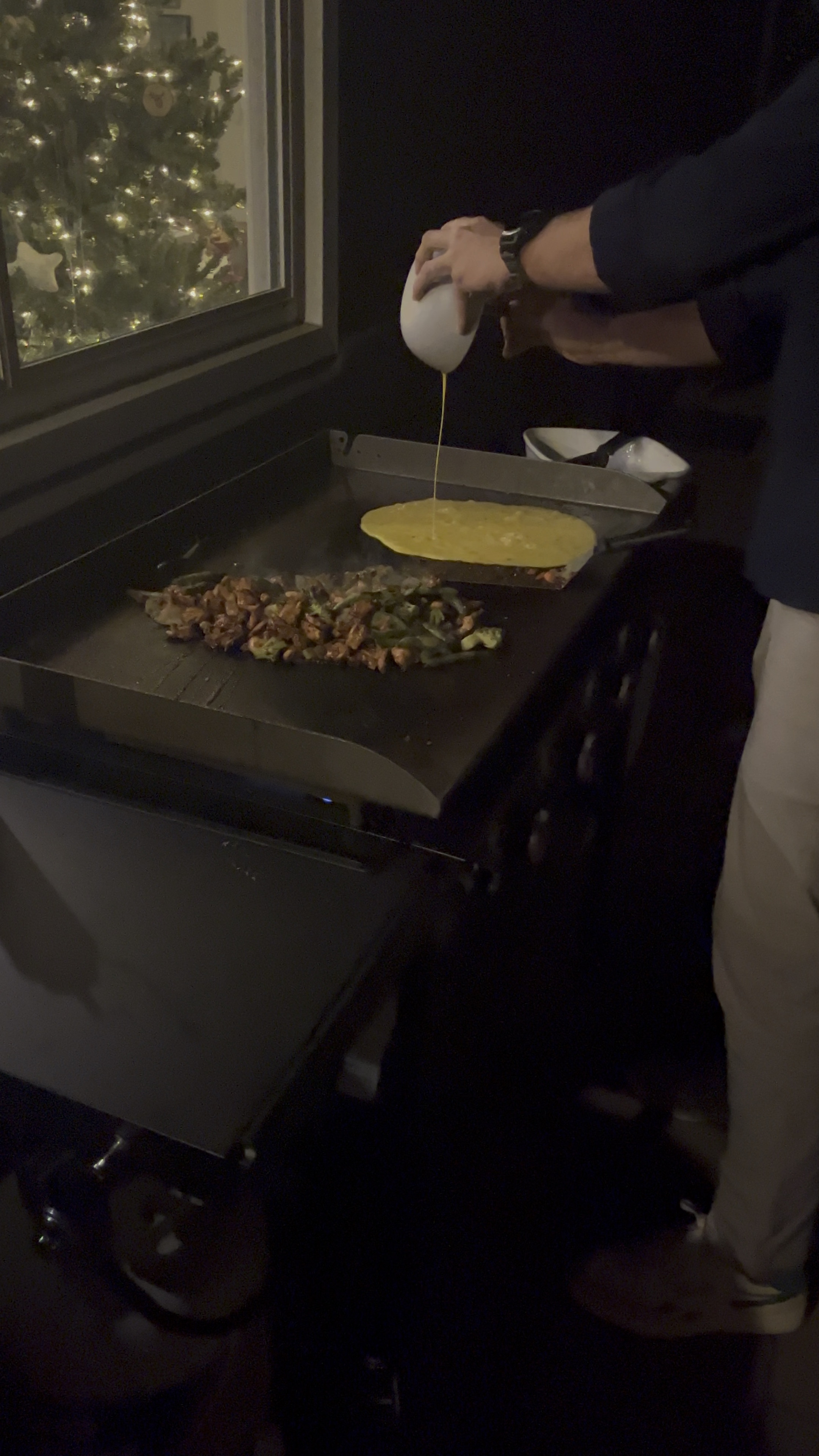 Cory’s new baby - outdoor flat grill.  
It’s a gift for everyone :) 
Perfect holiday gift for your chef! 

#LTKGiftGuide #LTKmens #LTKVideo