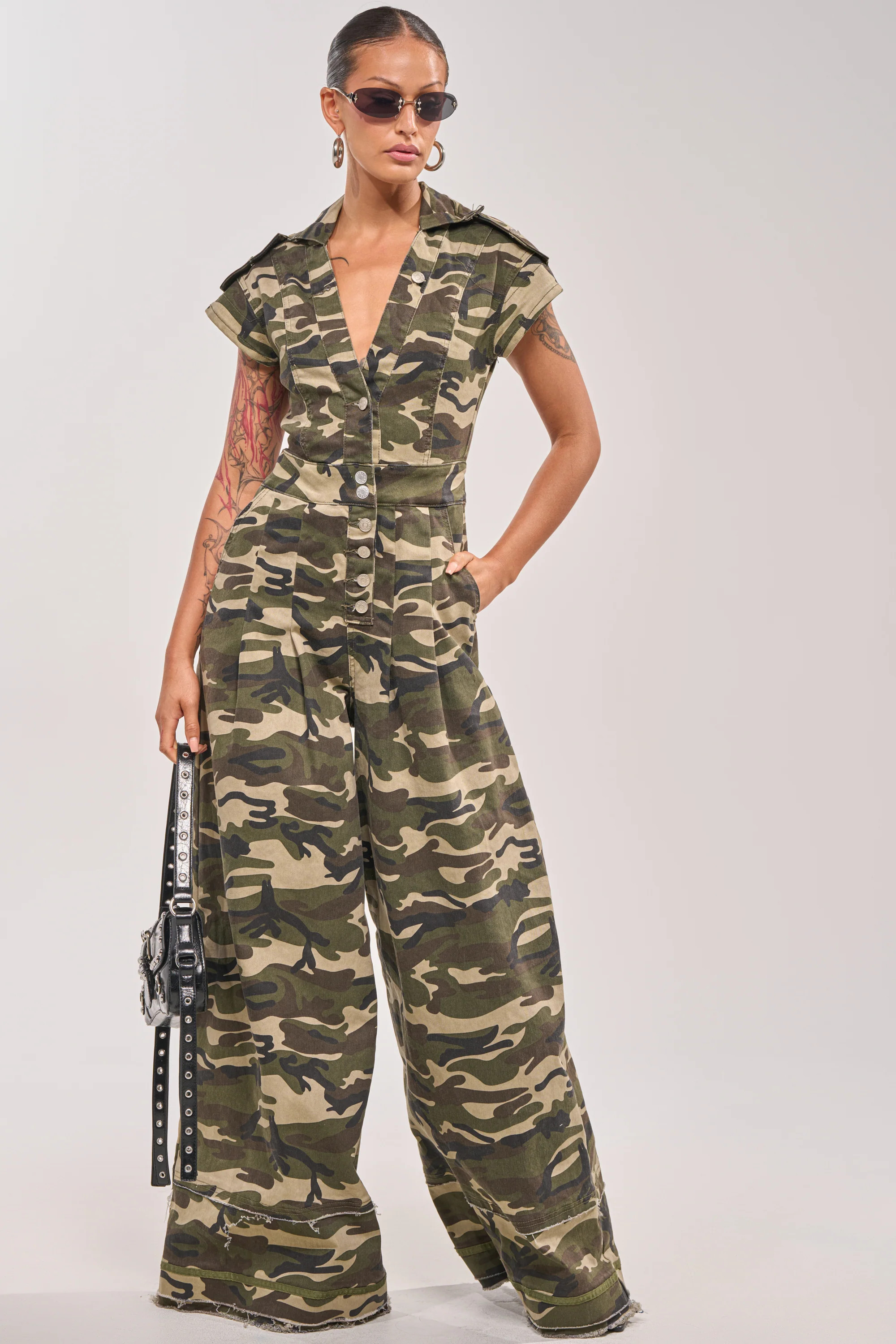 MAJOR DRAMA CAMO JUMPSUIT IN CAMO | AKIRA