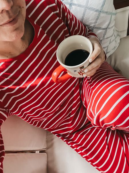 love my lake pajamas so much. perfect to lounge in on a cozy morning. 

the red is a seasonal color, but they have others! 

Size is TTS 


#LTKOver40 #LTKMidsize #LTKStyleTip