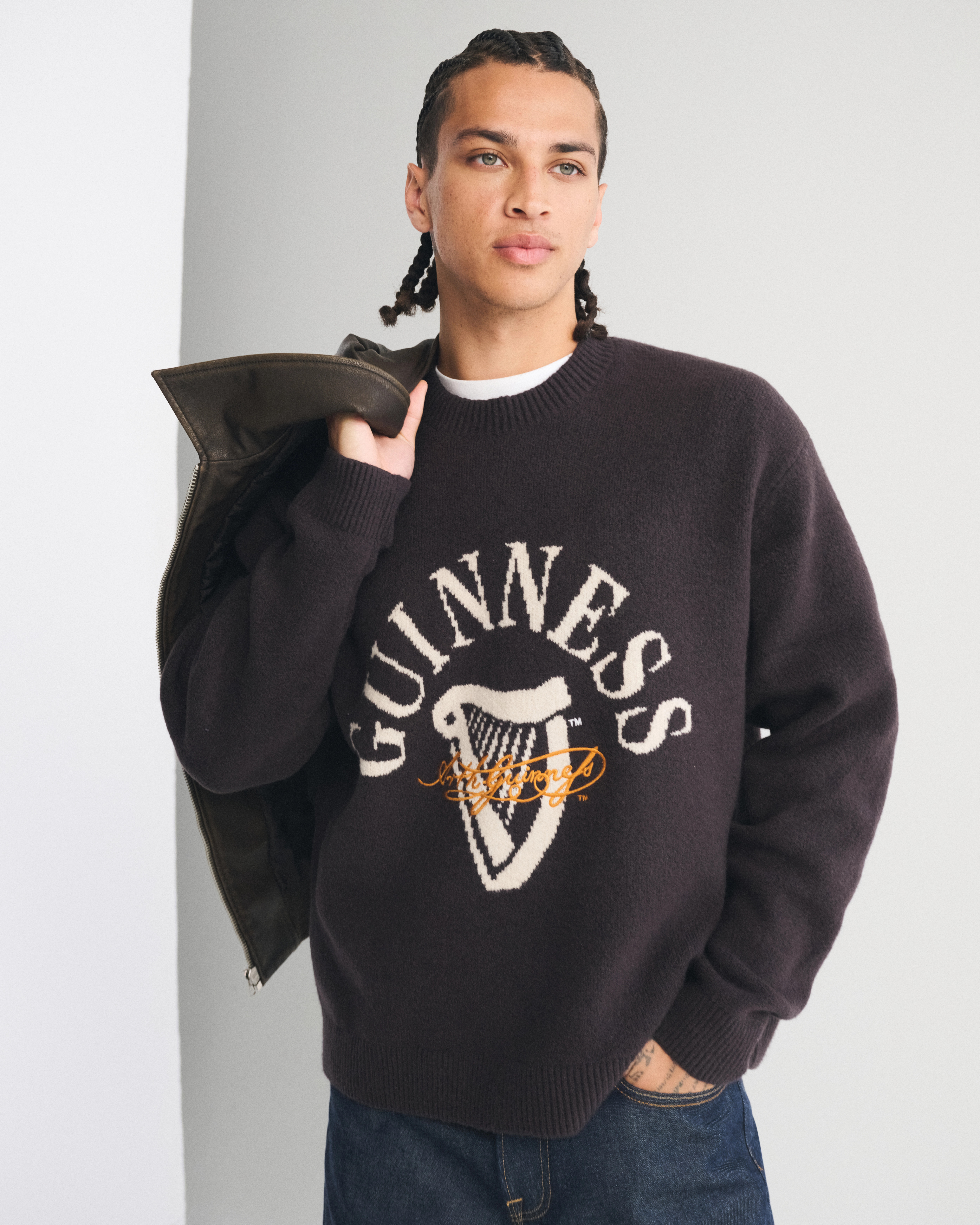 Oversized Guinness Graphic Crew Sweater | Abercrombie & Fitch (US)