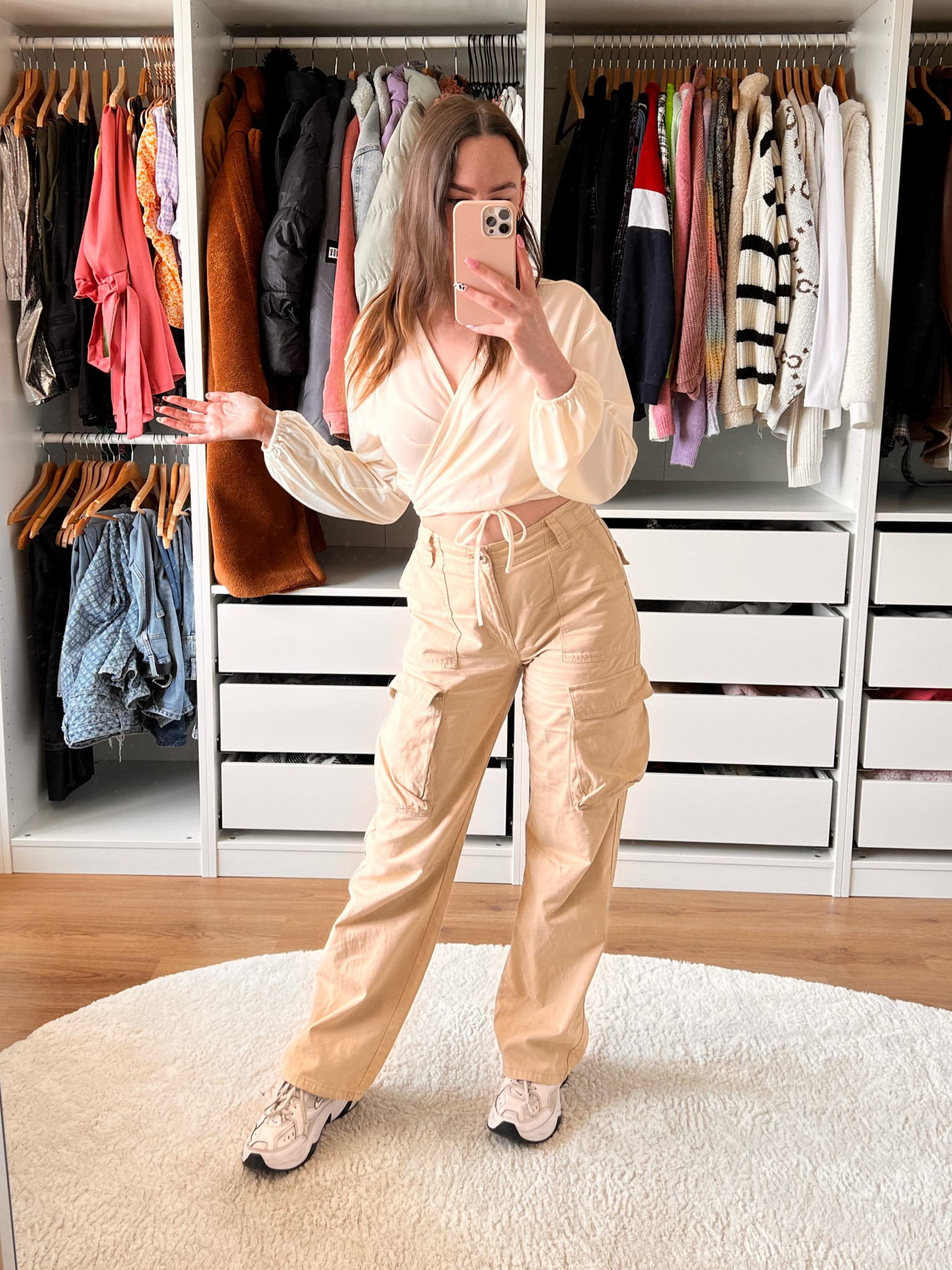 Beige white nude vibes🤍

#LTKfit #LTKstyletip #LTKeurope