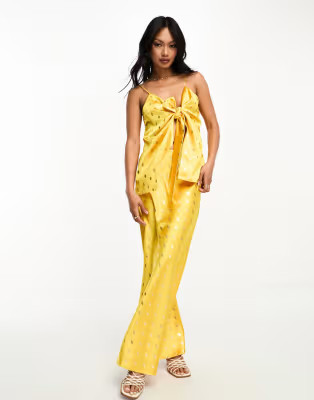 Never Fully Dressed – Set in Gelb | ASOS | ASOS (Global)