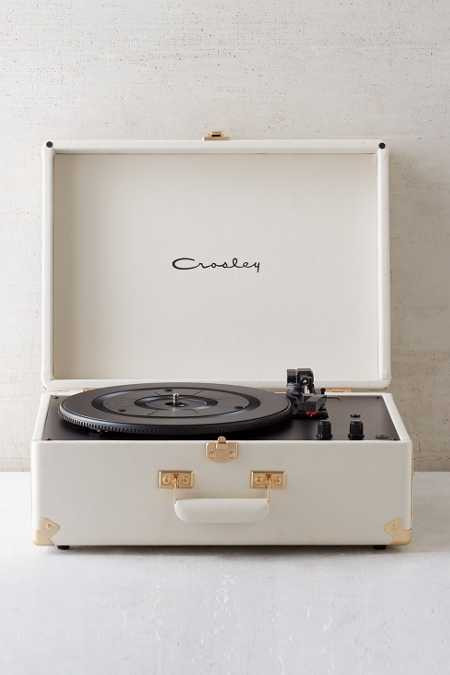 Crosley X UO Keepsake White Portable USB Vinyl Record Player | Urban Outfitters US