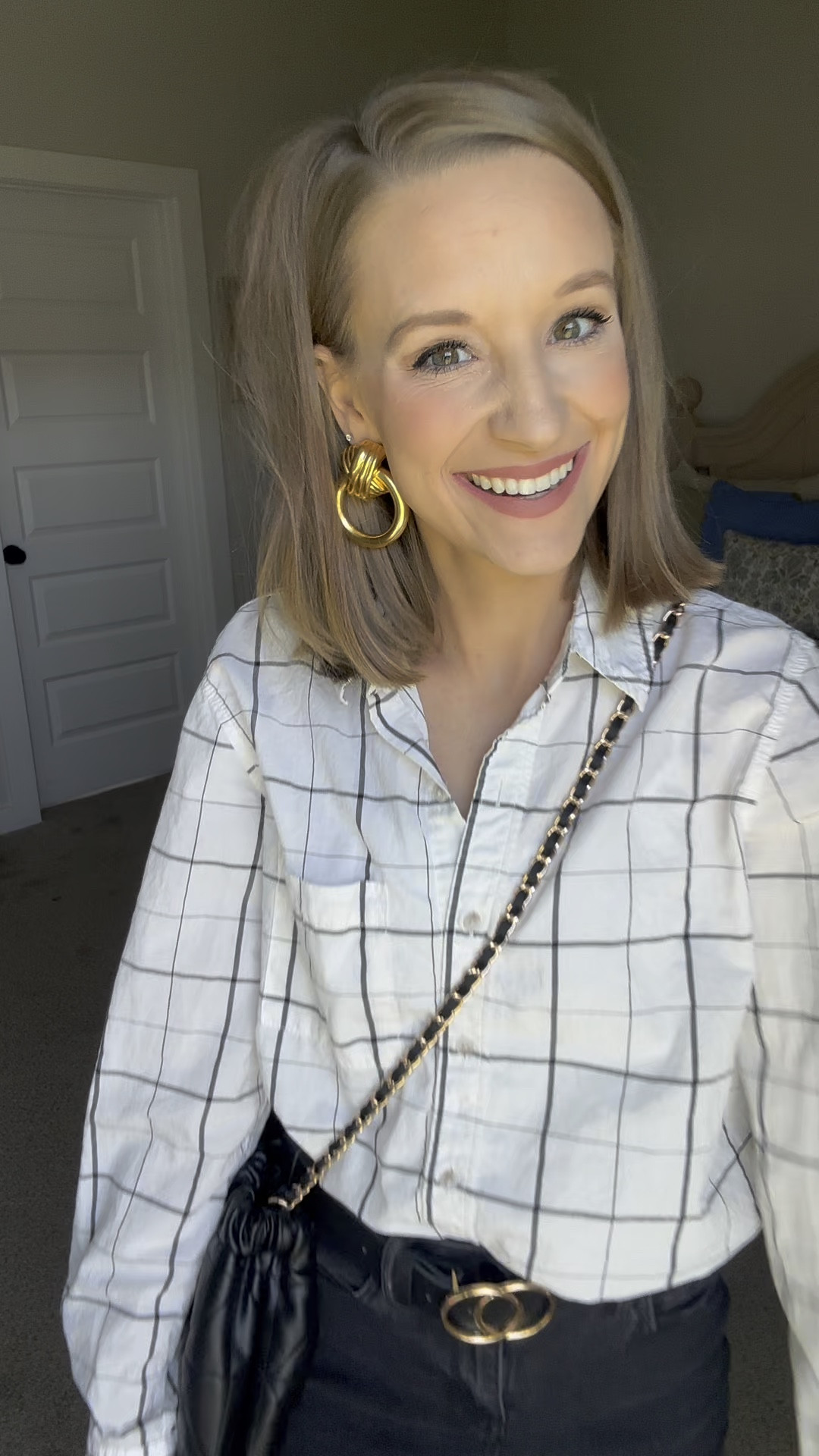 Target plaid button up shirt perfect for fall and only $25! 
