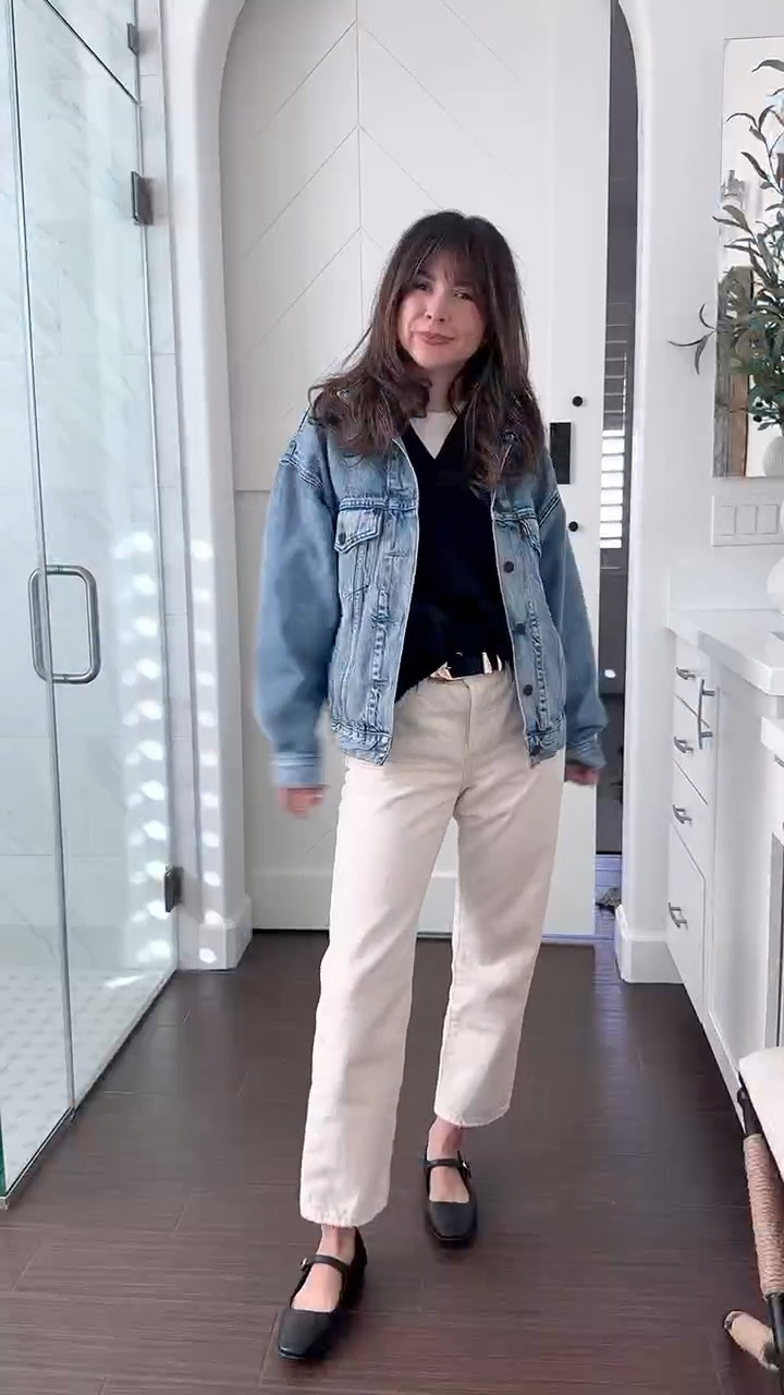 Casual outfits are always my go tos this black v neck sweater paired with off white jeans and flats is the perfect combo for an everyday petite outfit. 

Sweater XS 
Jeans 25
Tee XS 


#LTKPetite #LTKSeasonal