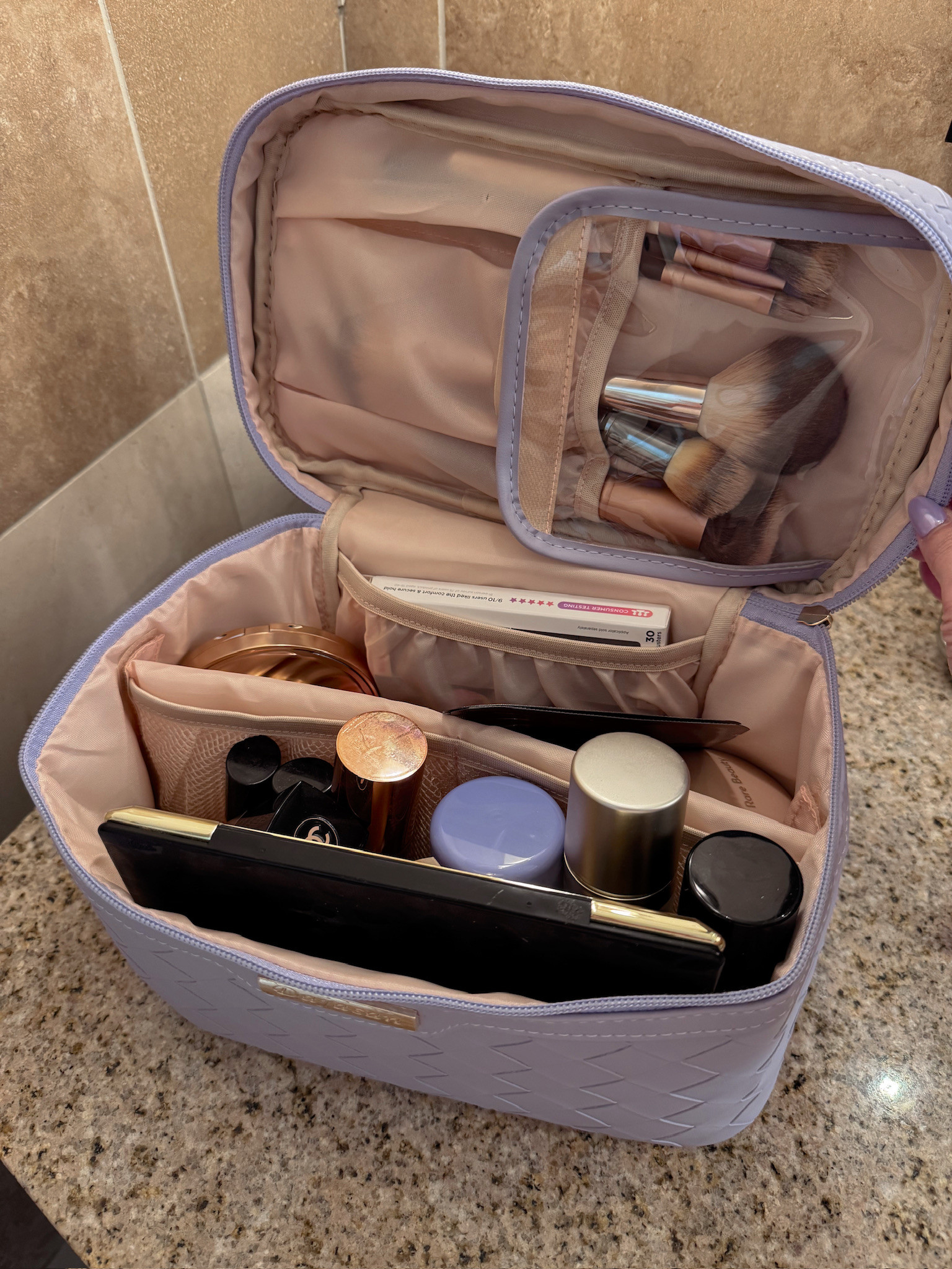 Loving my new makeup bag from Amazon! Can fit so much while still staying organized🫶



Makeup, beauty, cosmetic bag, travel, convenience, organization, shelli enright, stylenright 

 #LTKgrwm #LTKBeauty #LTKTravel