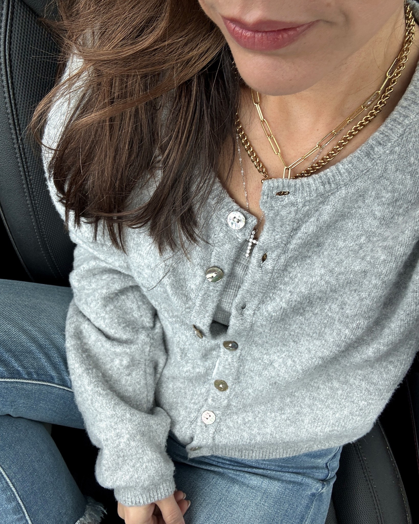 Cozy grey mixed with washed denim 👌🏽👌🏽 mix with gold 🙌🏽🏆🤩

#LTKootd #LTKBeauty #LTKOver40