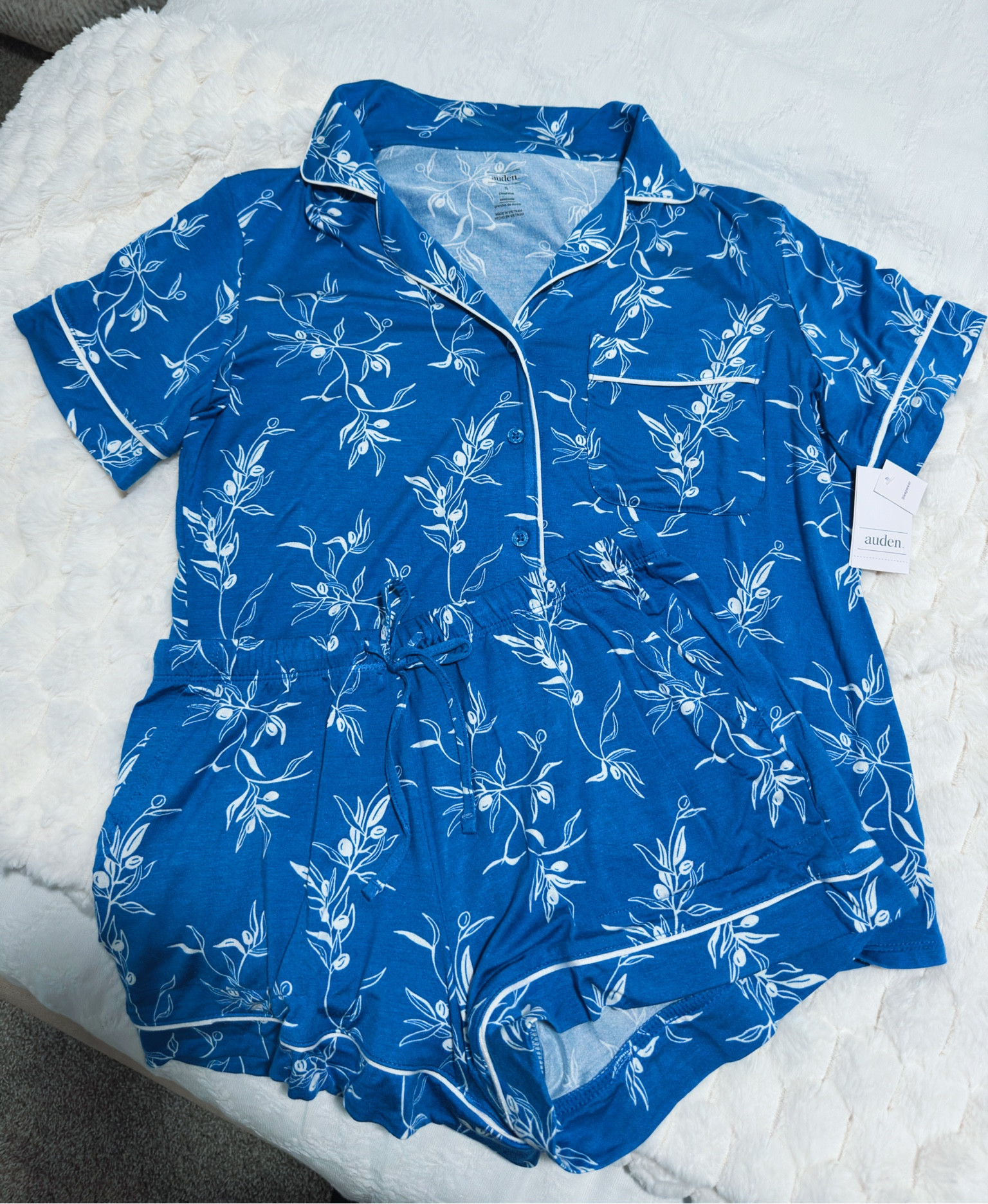 Cozy Pajamas! 
Target pajamas are always the best!! 
Size: small 

#LTKGiftGuide #LTKStyleTip #LTKSeasonal