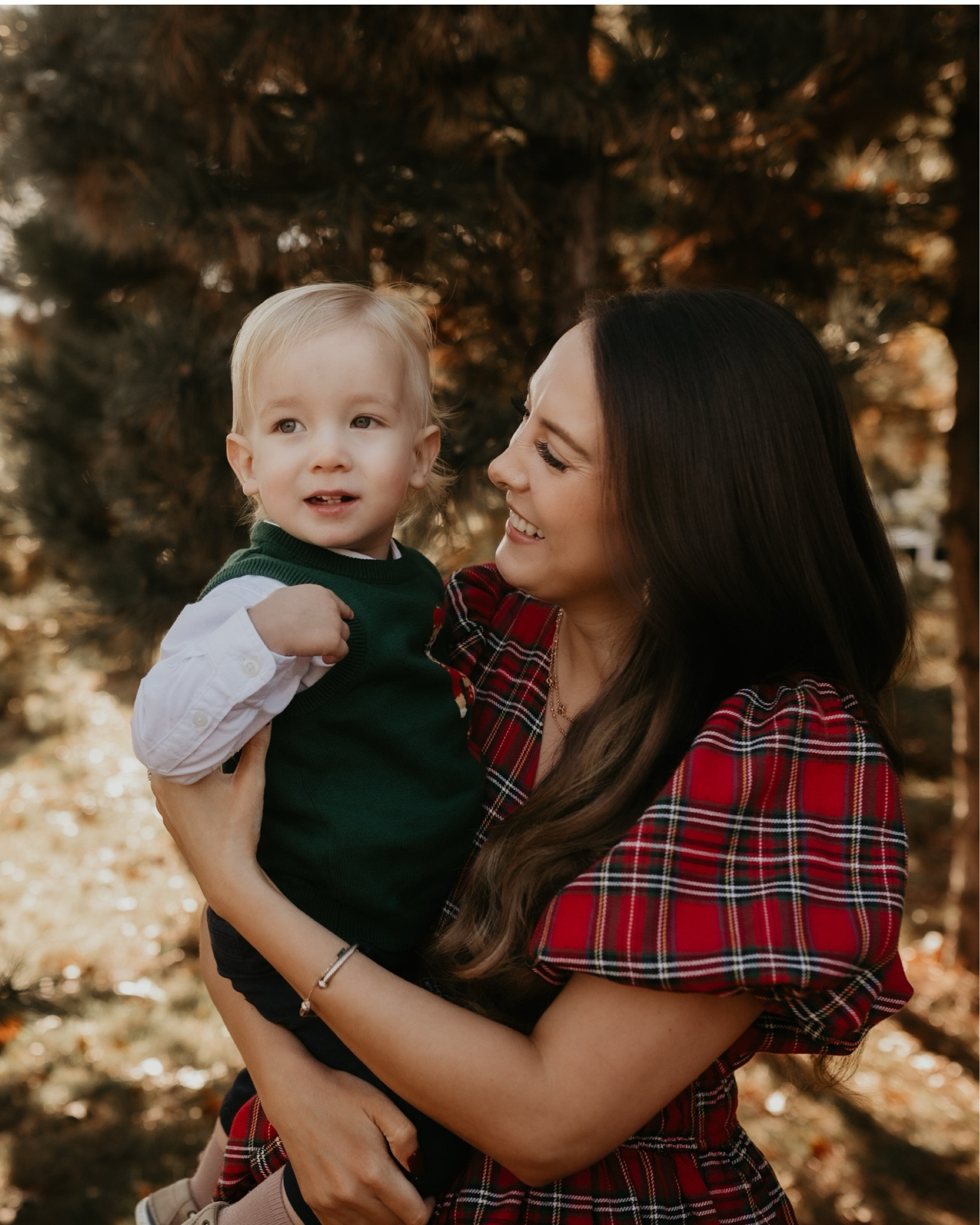 Family holiday Christmas photo outfit ideas and inspiration!

#LTKFamily #LTKSeasonal #LTKHoliday