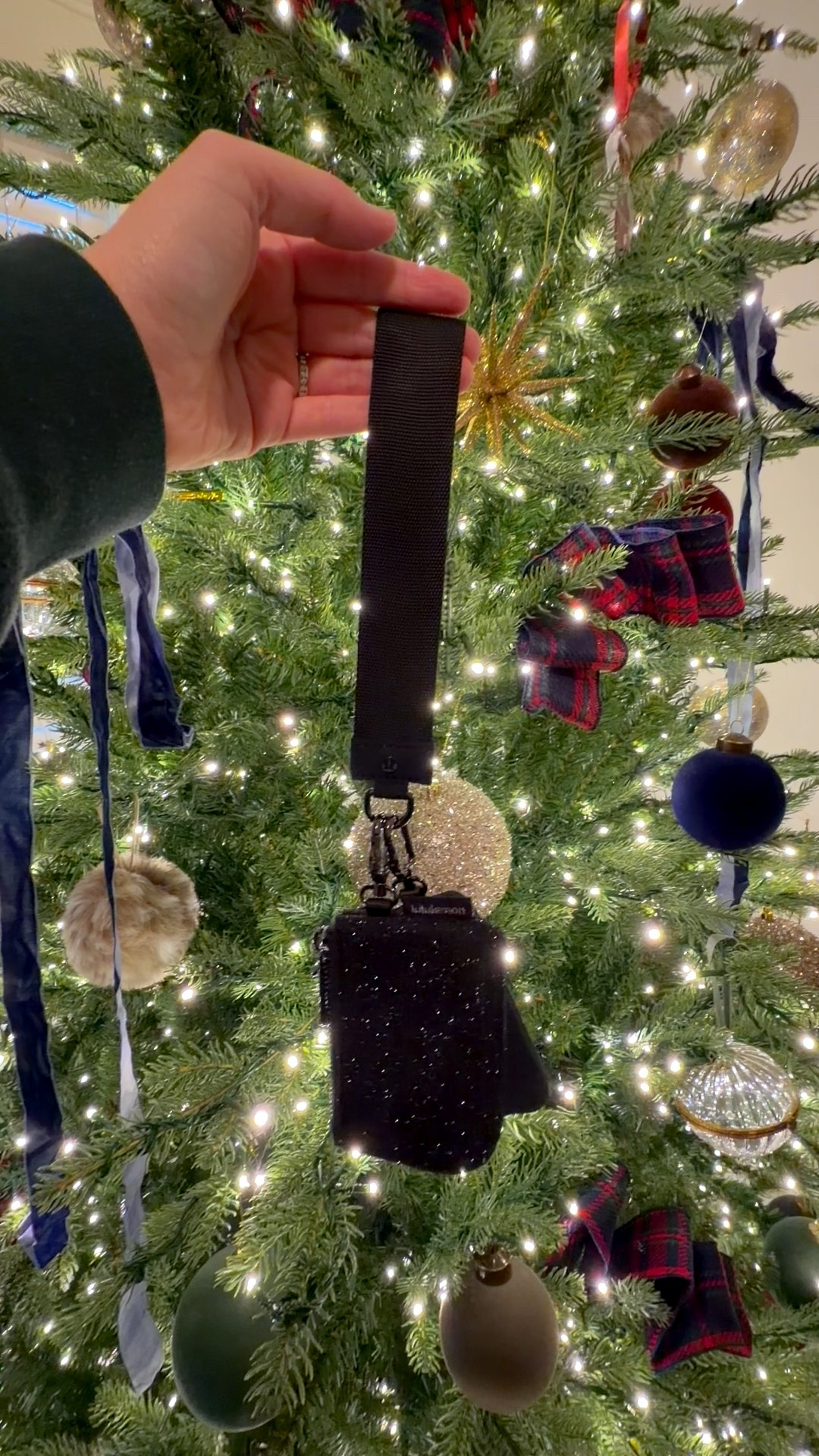 A great under $60 gift idea! 

Under $50 gifts
Gifts for her
Lululemon gifts

#LTKHoliday #LTKGiftGuide #LTKFindsUnder50