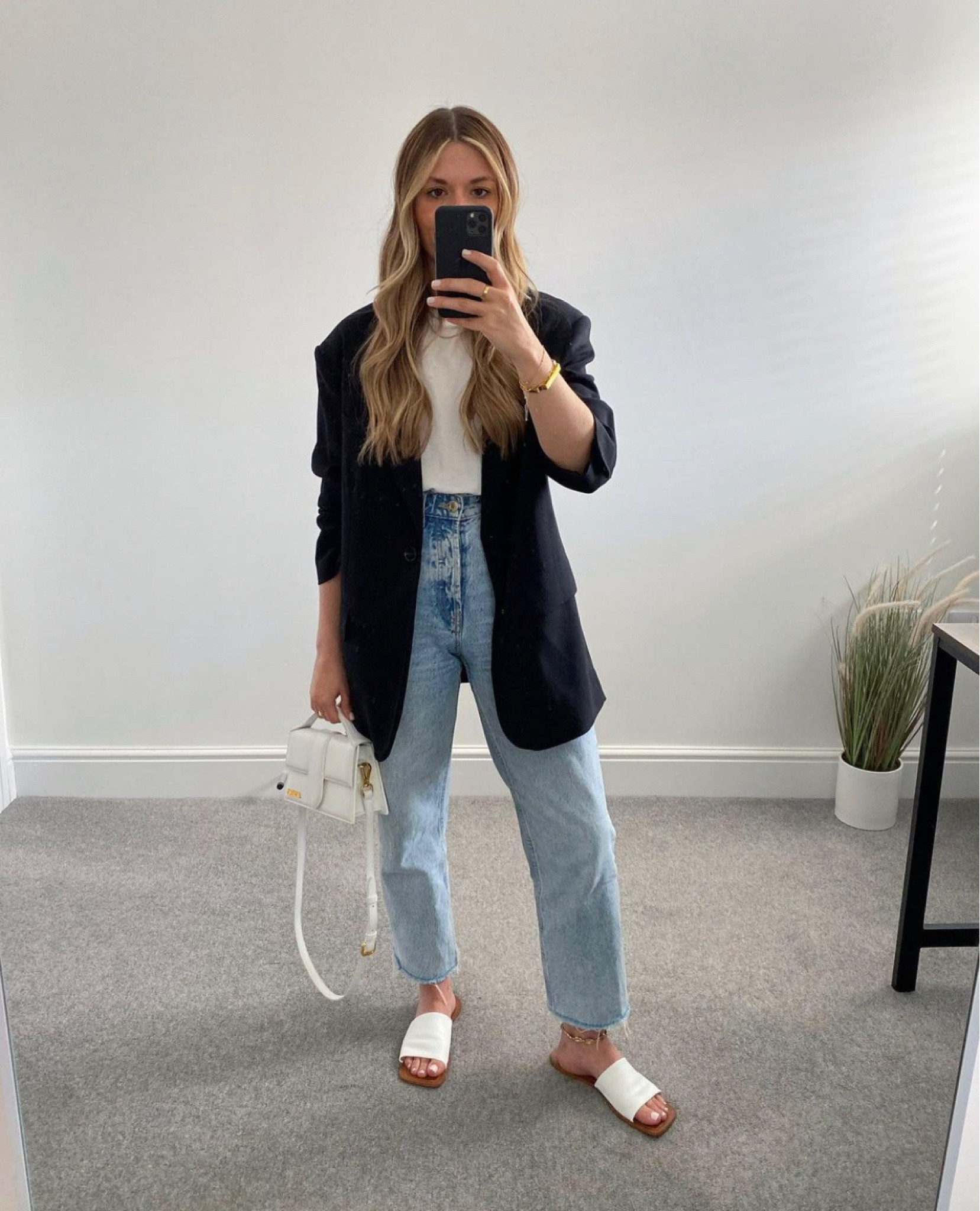 Starting the week off in wardrobe classics 🖤

Black blazer, white T-shirt, straight leg cropped jeans, white sandals and white jacquemus bag. 

#LTKeurope #LTKstyletip #LTKSeasonal