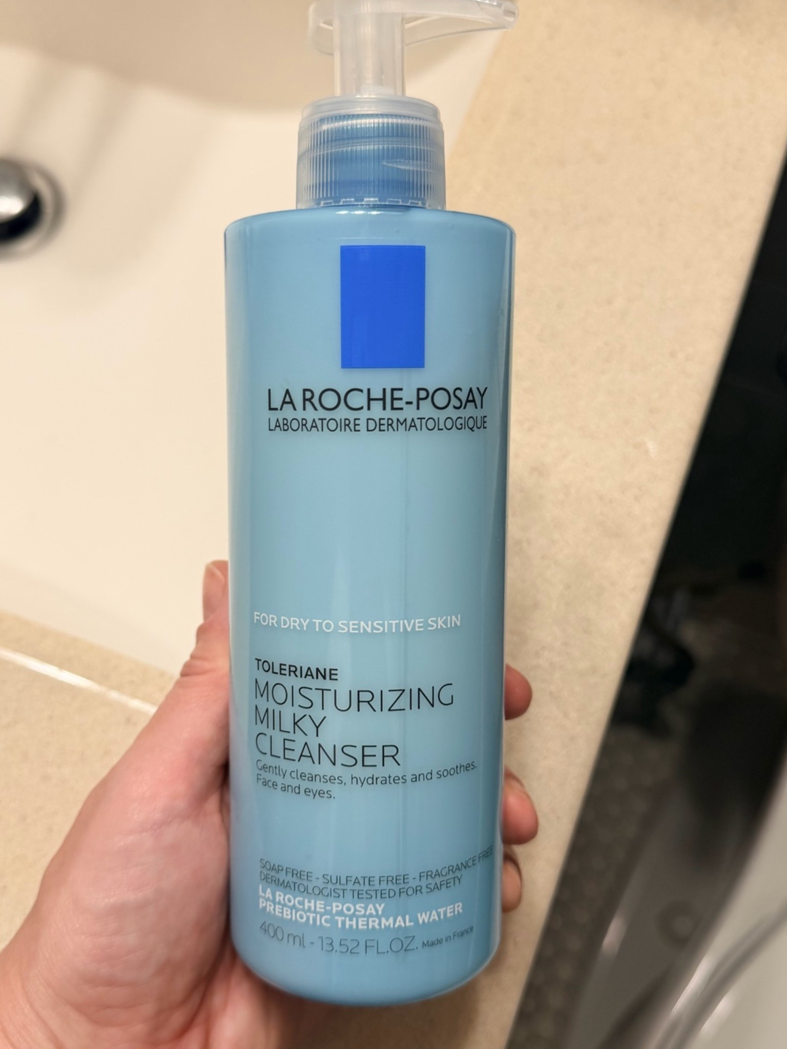 Moisturizing cleanser! The brand I constantly go back to🤍

#LTKselfcare #LTKBeauty #LTKmorningroutine