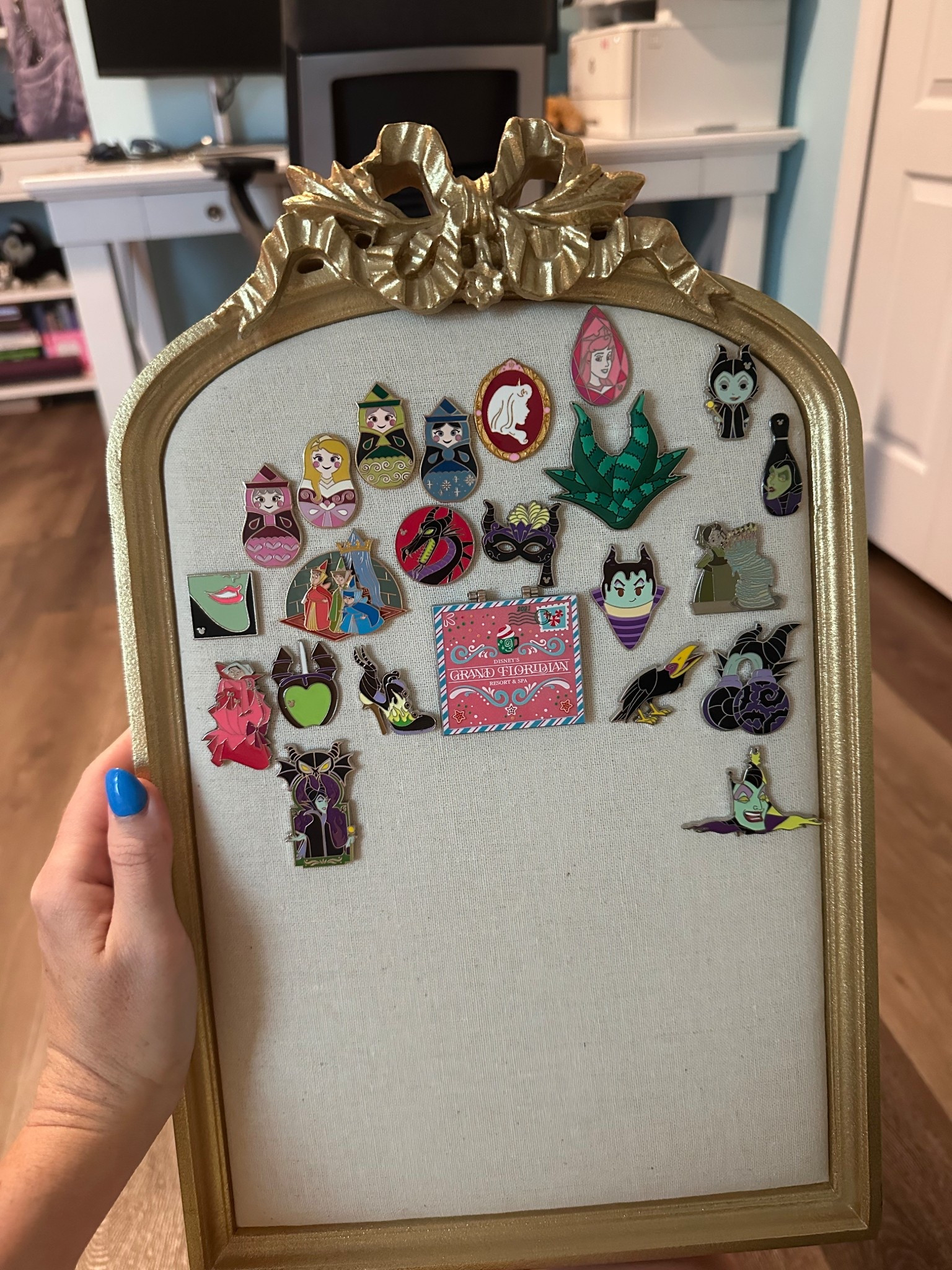 Bow pin board! Disney pins 